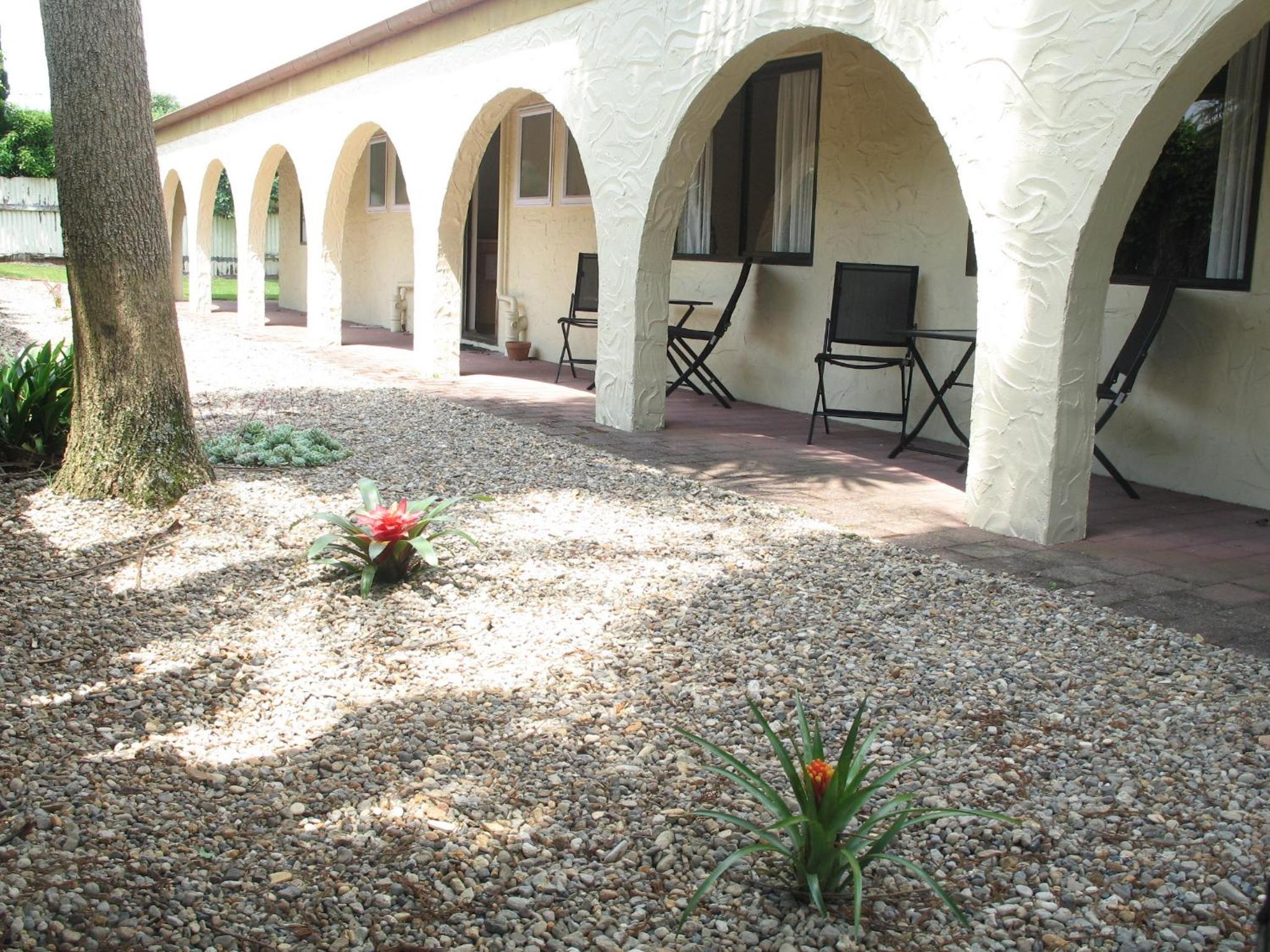 Captains Quarters Motor Inn