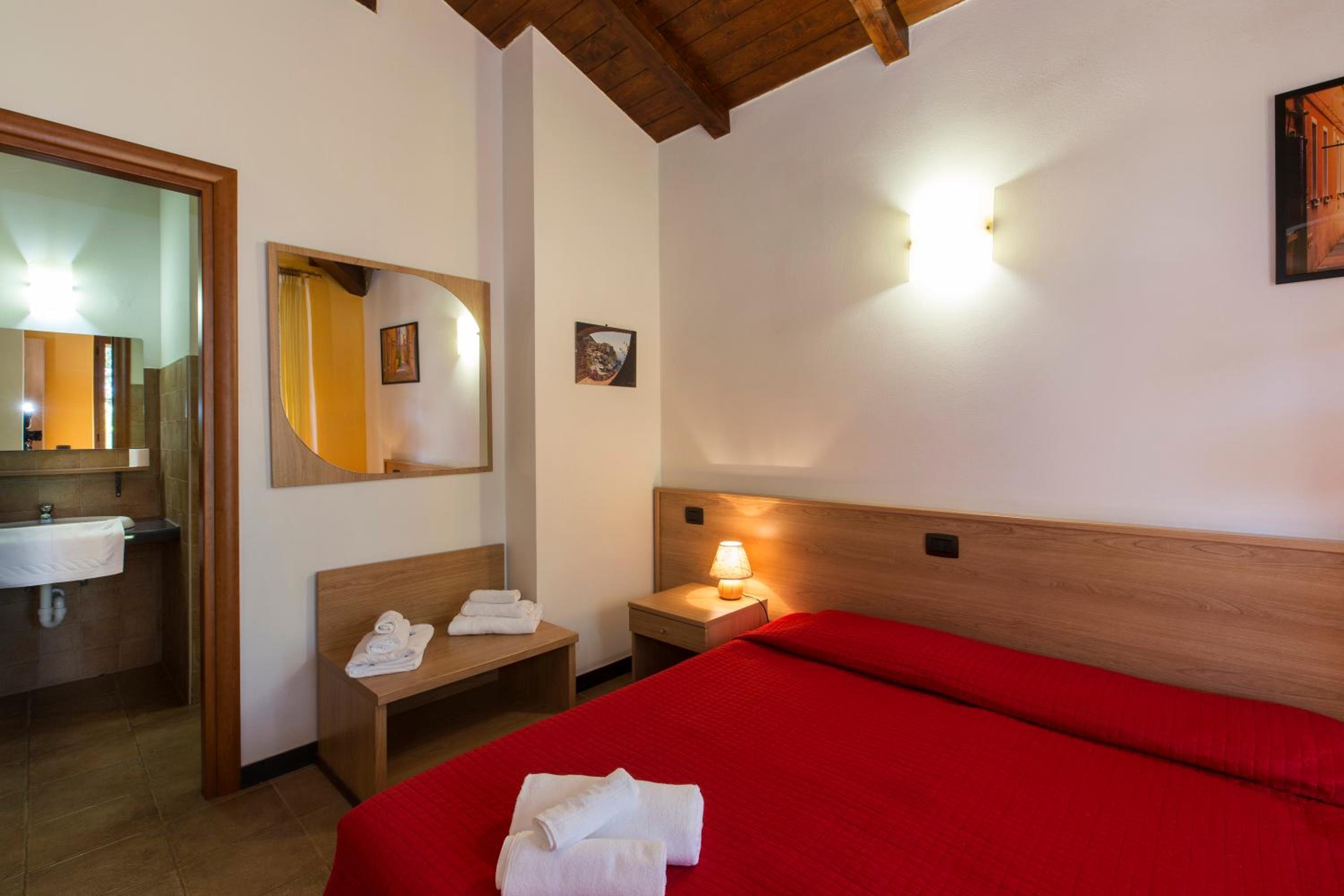 Appartamenti Residence Montebello, relax con giardino e piscina