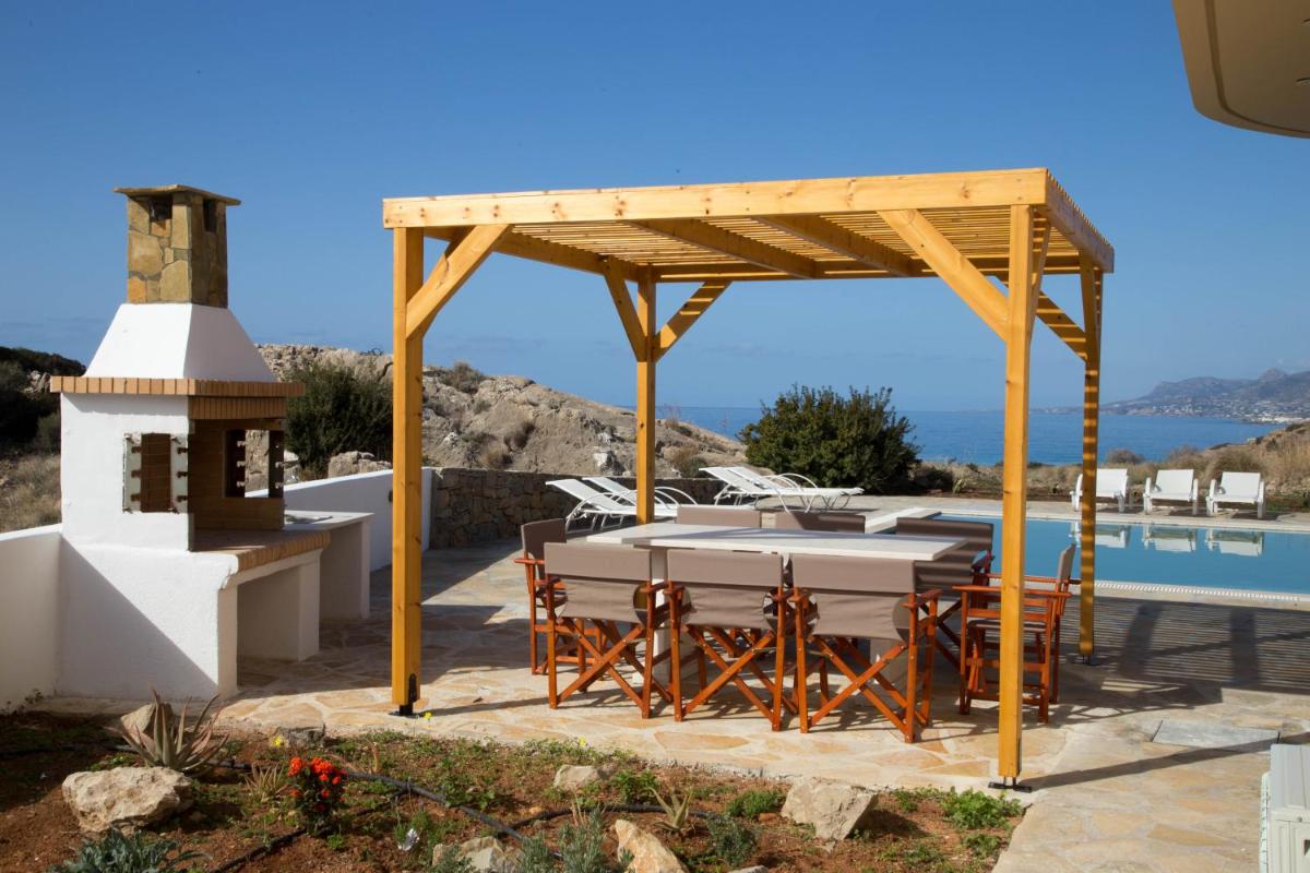 outdoor BBQ area