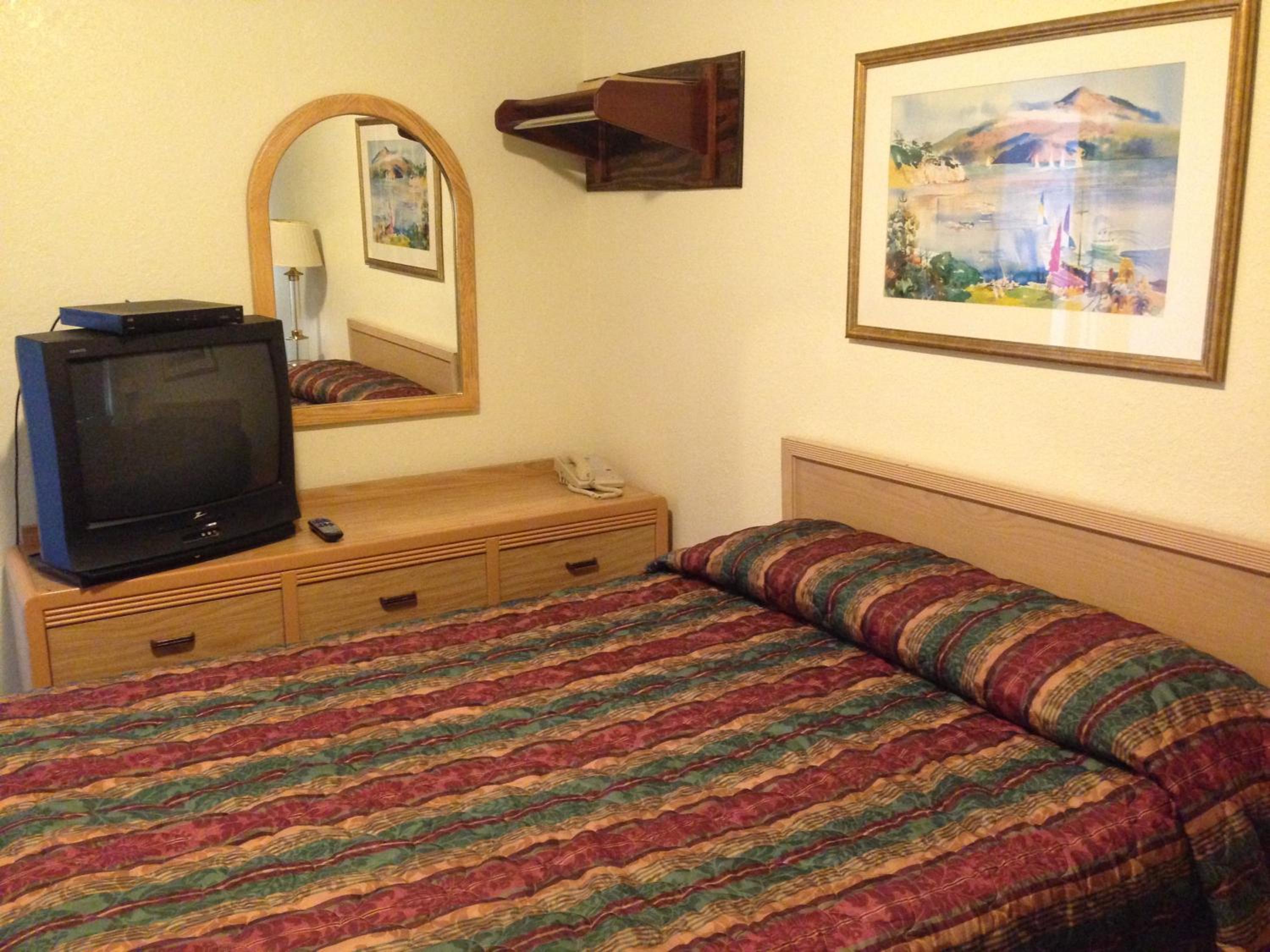 Vallejo Vacations - Discovery Inn - Property Image 4