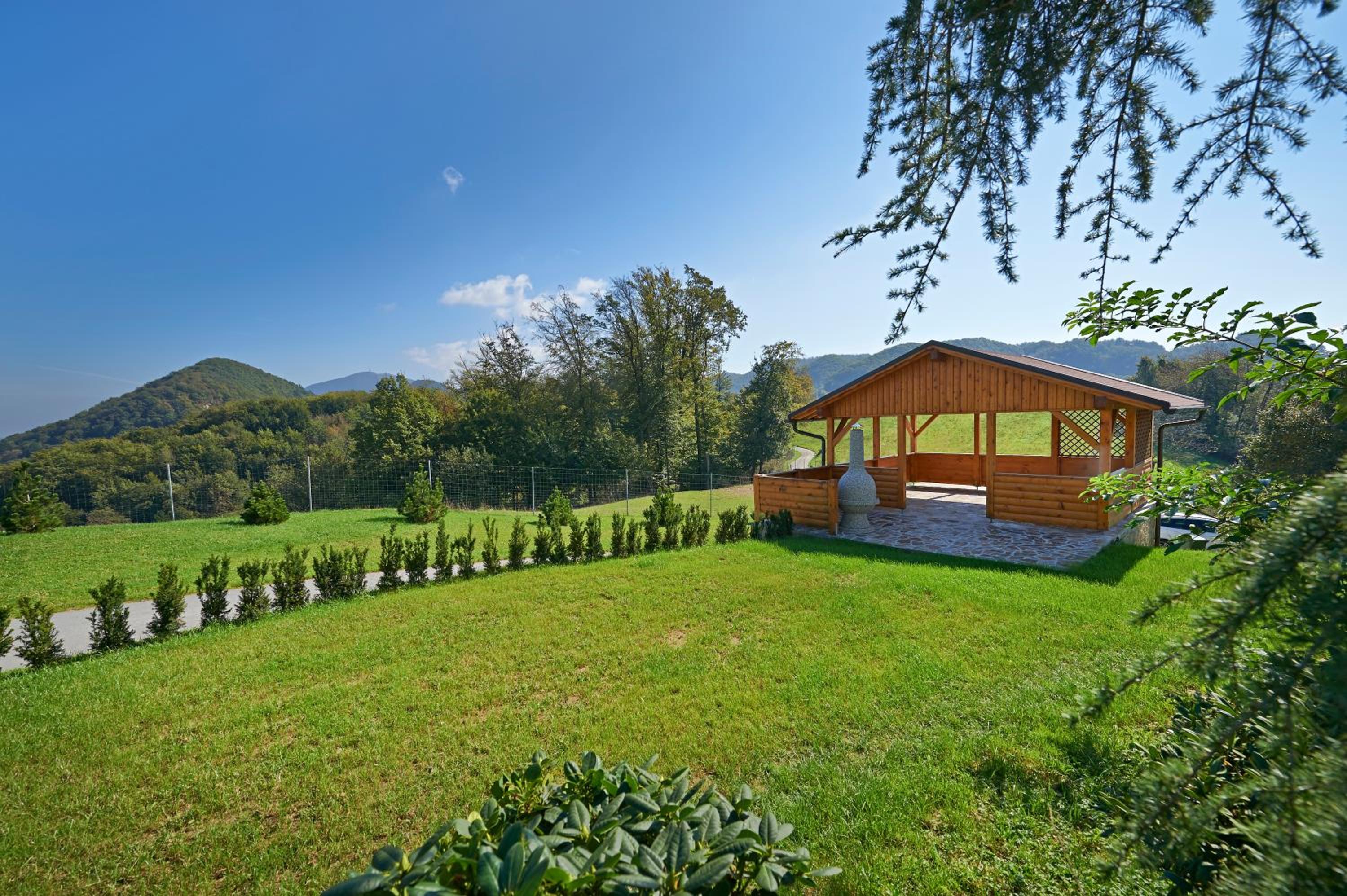 Farmhouse Lipoglav