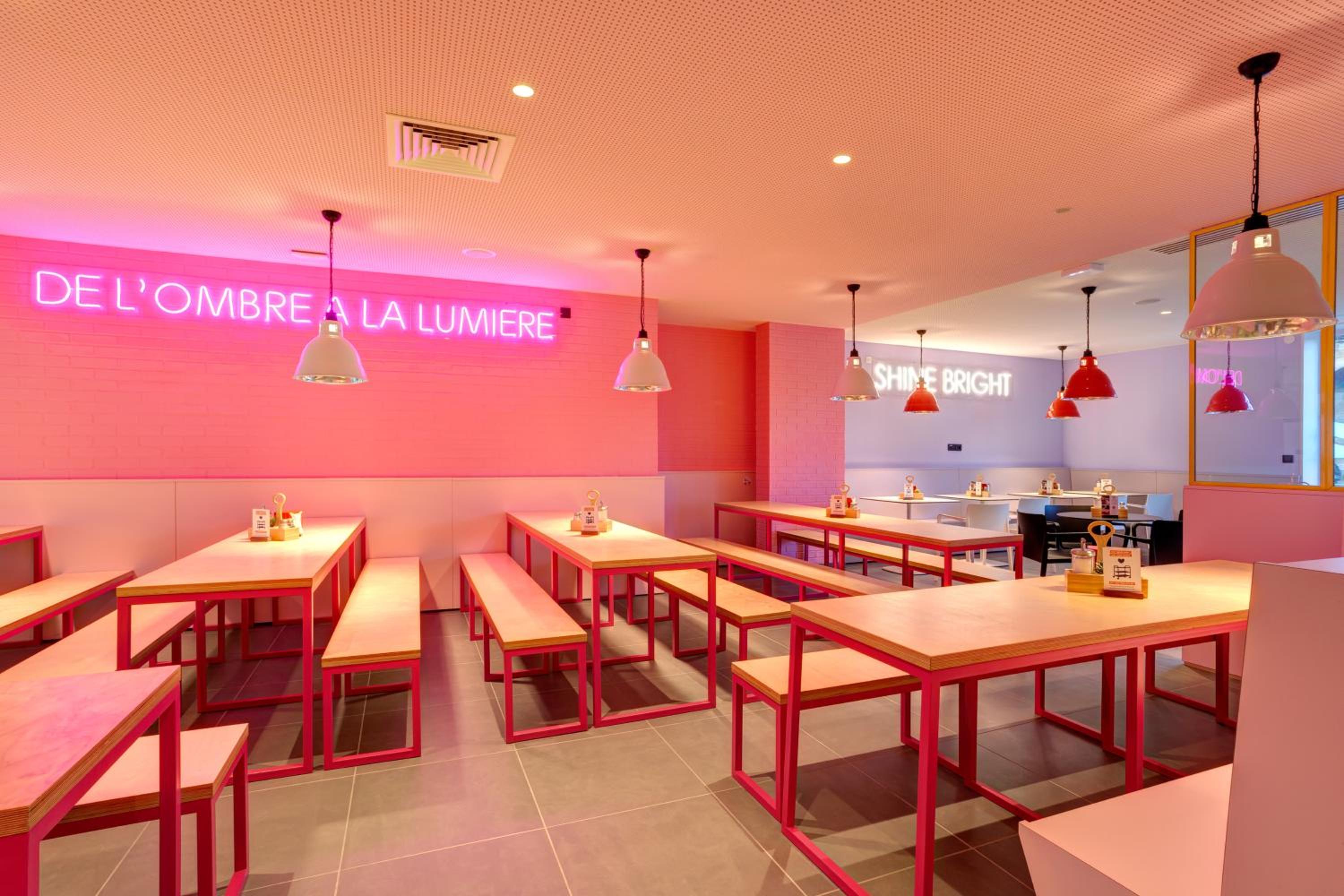 restaurant