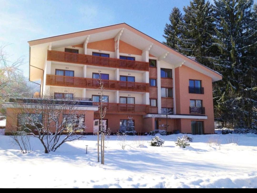 Alpe-Adria Apartment Chanel (Top 6 mit Garten)