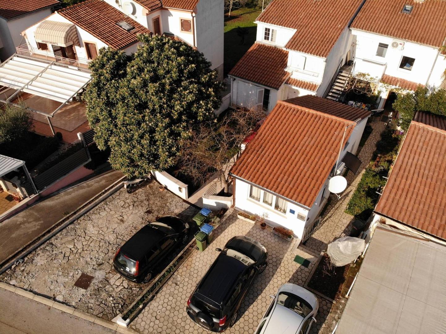 Apartment Dragana FAP 22 green oazis near the beach - Property Image 1