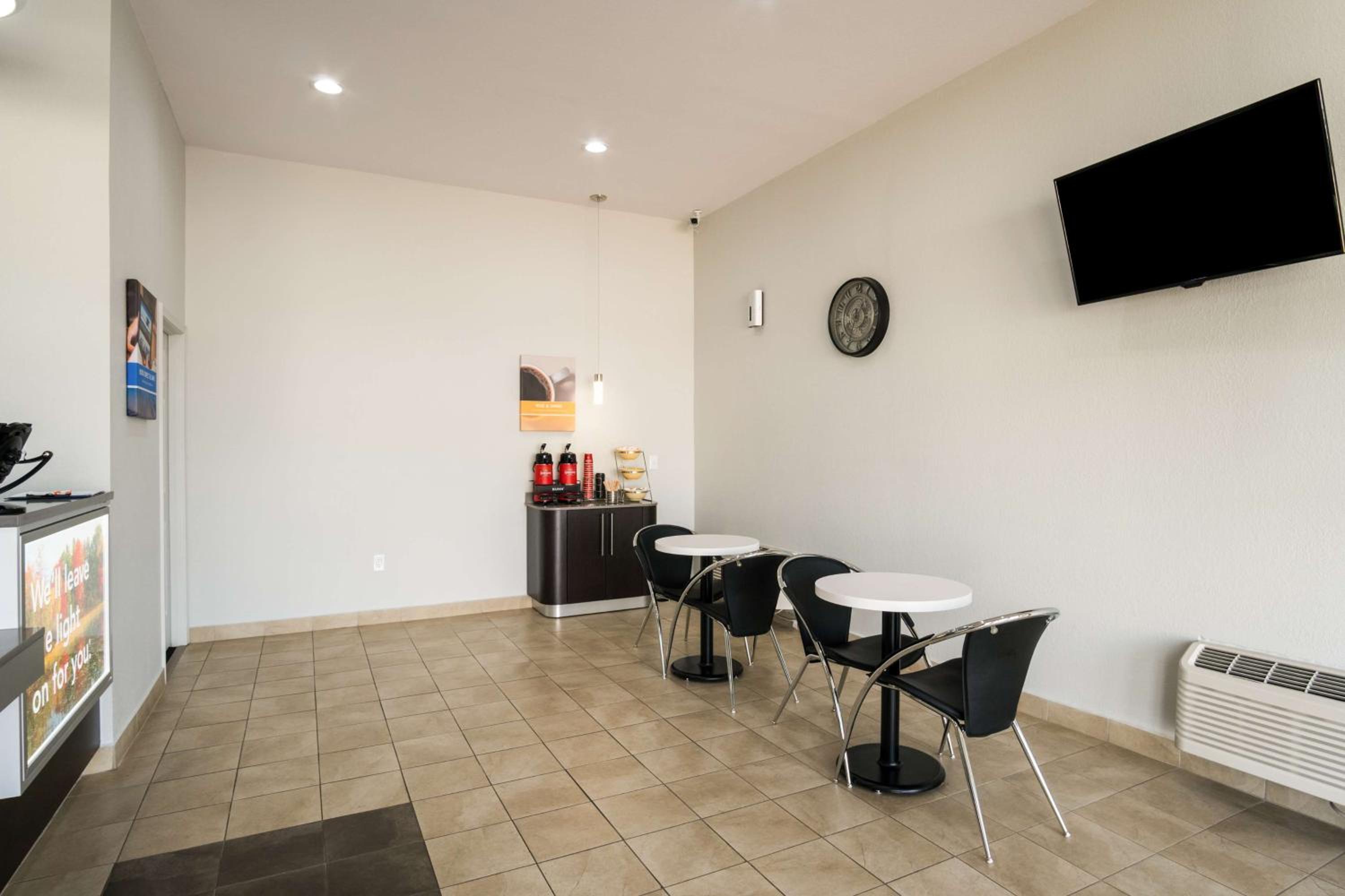 Lexington Vacations - Motel 6-Lexington, KY - Airport - Property Image 44