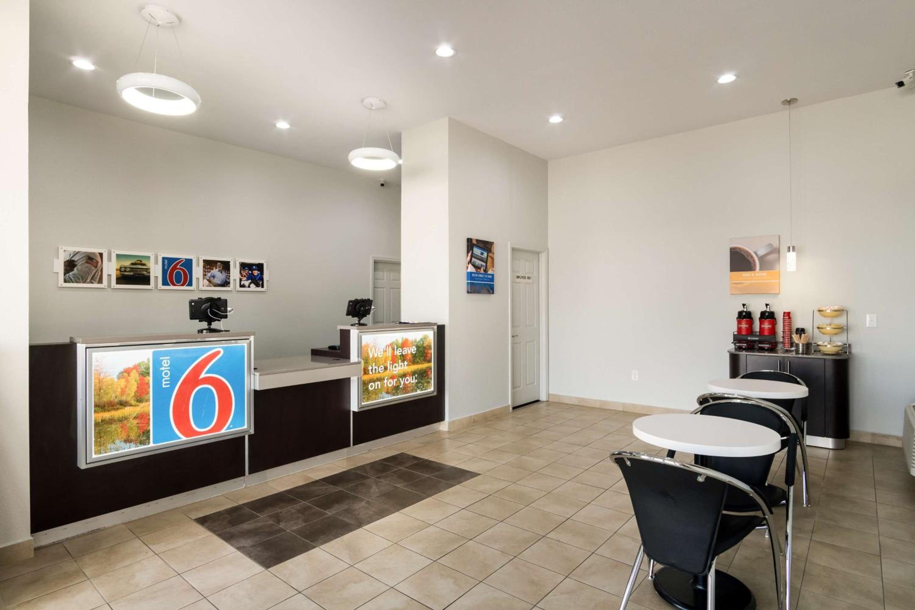 Lexington Vacations - Motel 6-Lexington, KY - Airport - Property Image 45