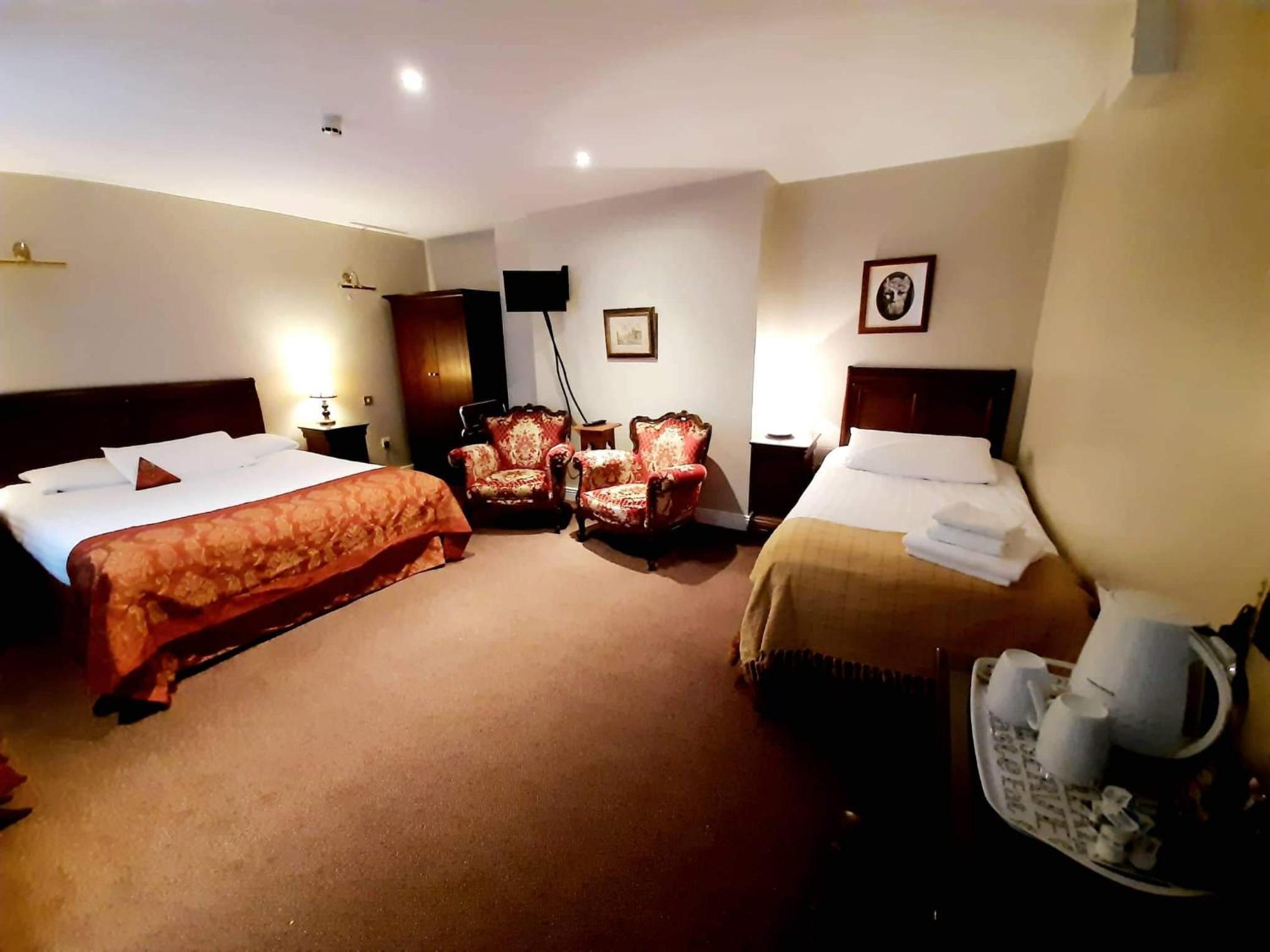 JBs Bar & Guest Accommodation