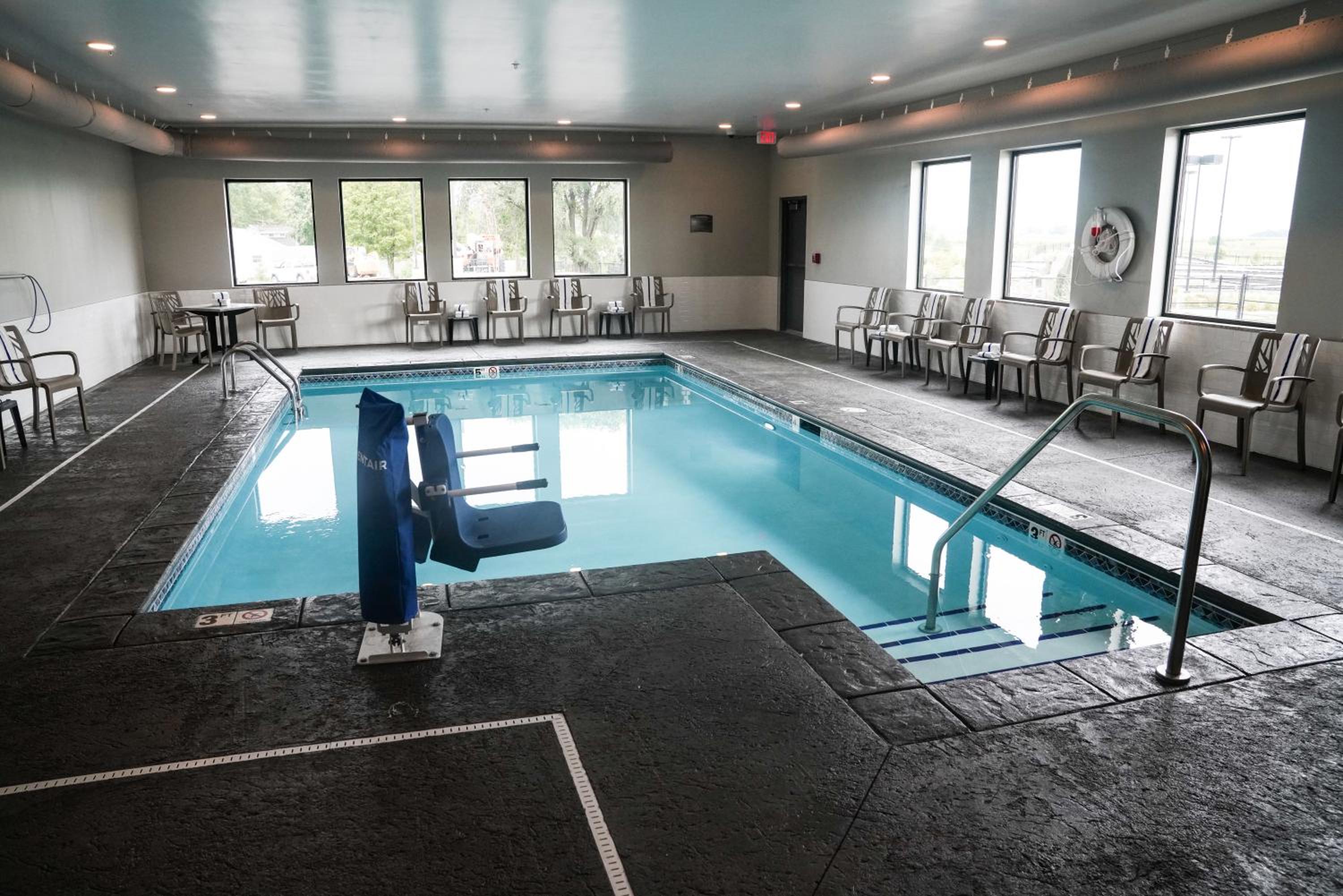 Brookstone Inn & Suites, Bild 13