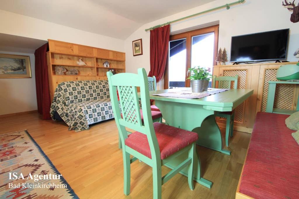 Family Apartment ENZIAN Top 9