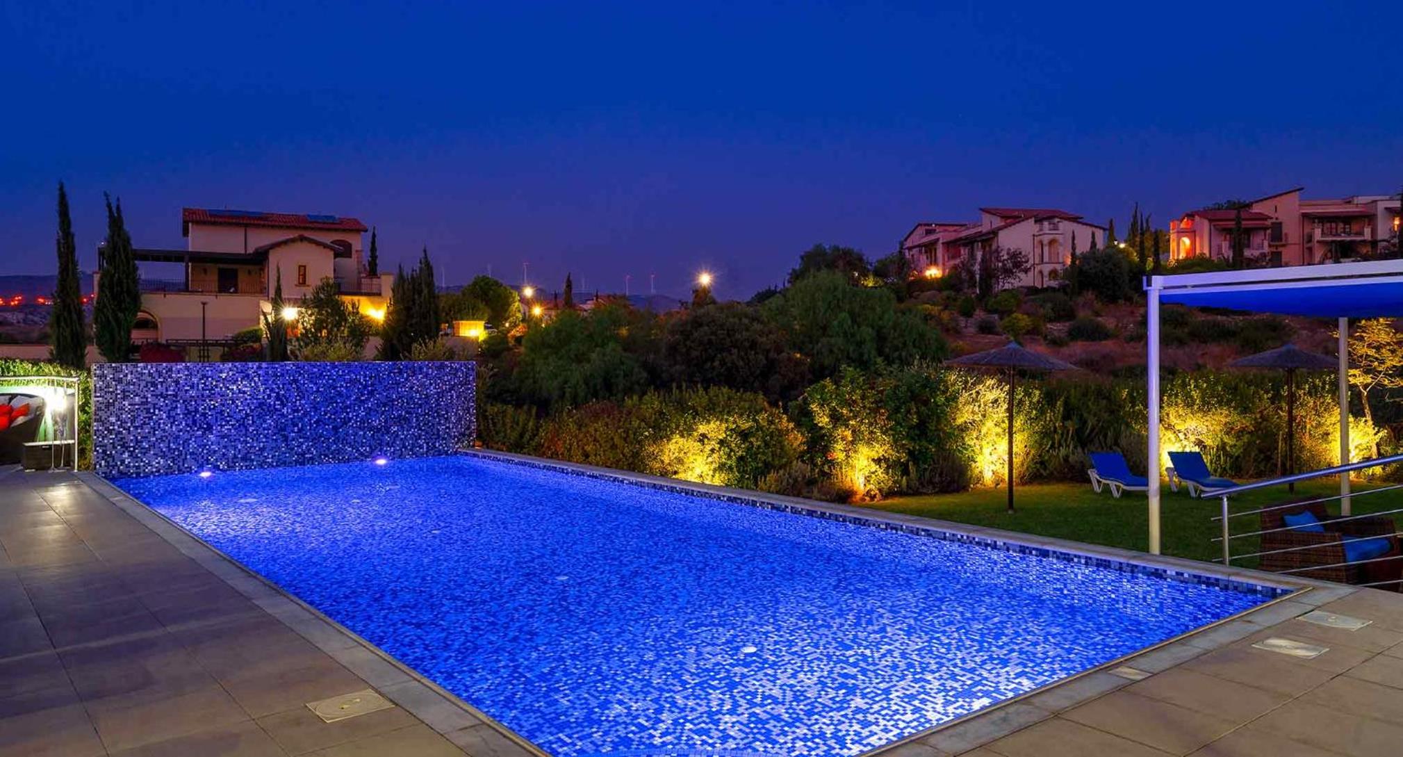 3 bedroom Villa Eleyjo with stunning private pool, Aphrodite Hills Resort