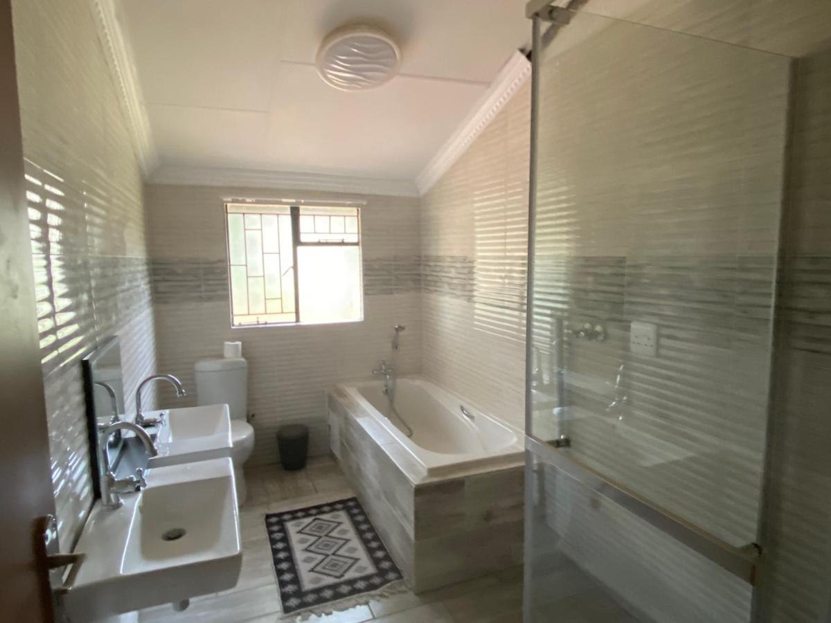 Dei Gratia, Pretoria, photo 5 of 26
