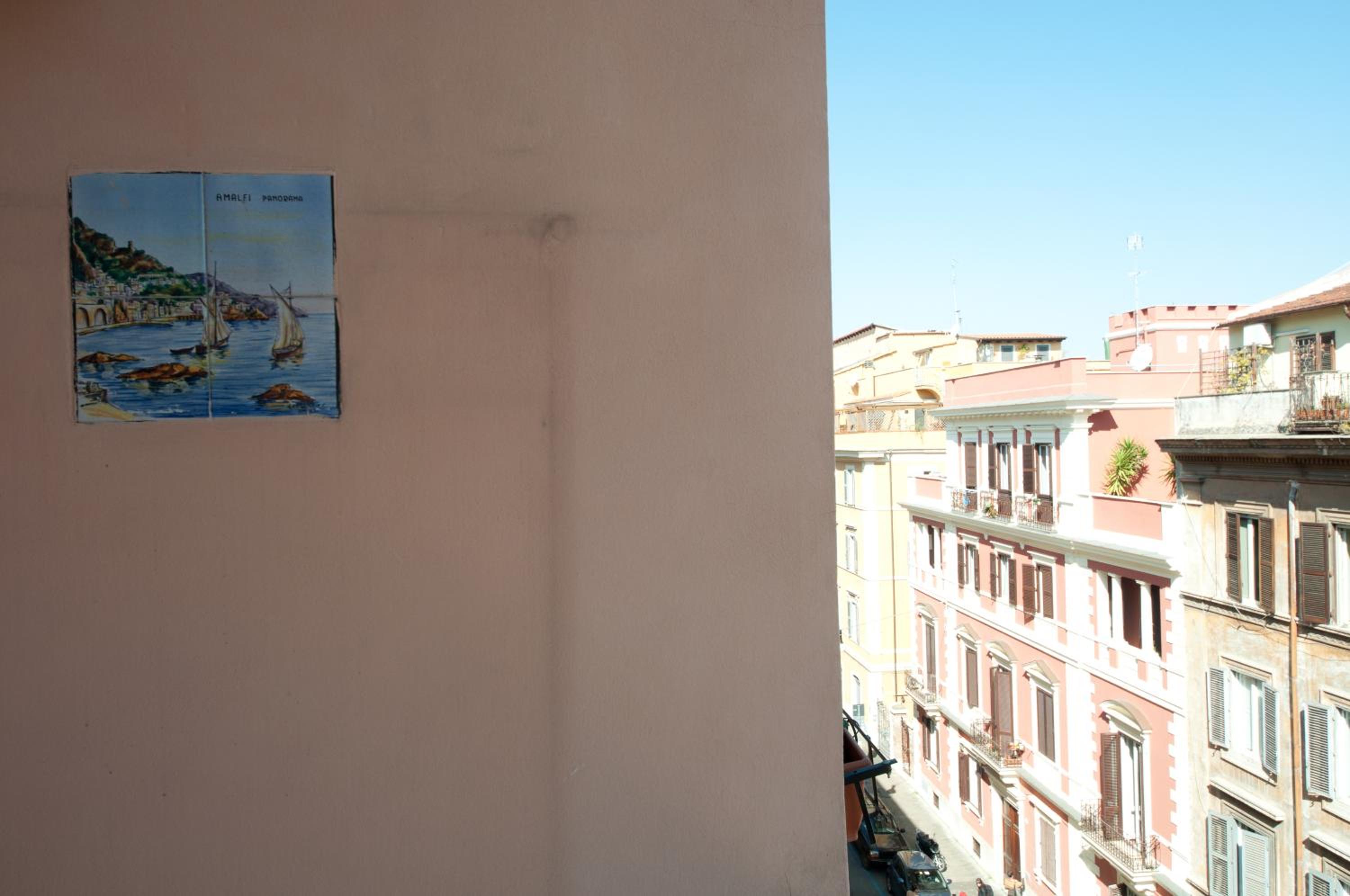 Colosseo Apartments and Rooms - Rome City Centre
