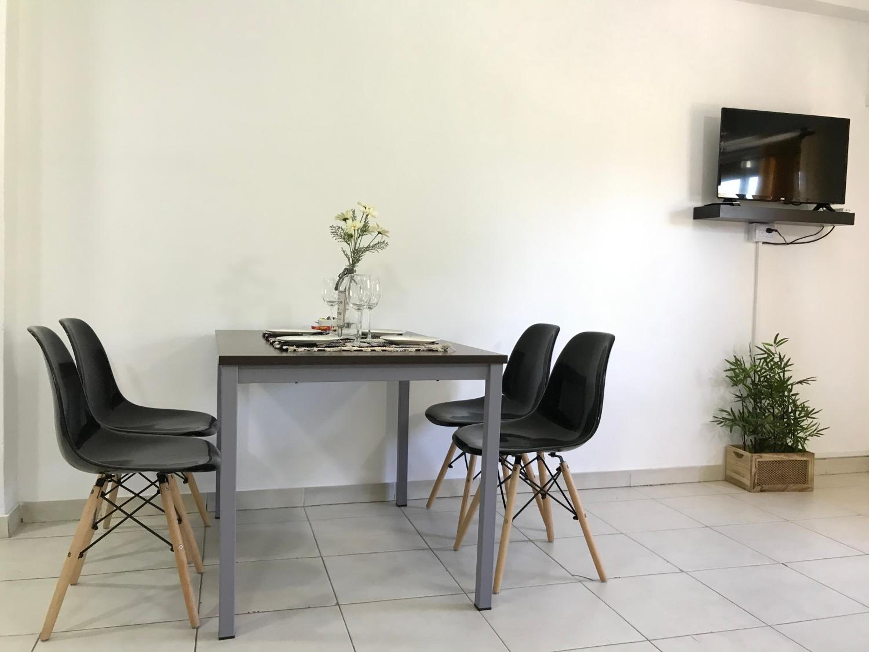 Cares Apartament, Morón, Buenos Aires