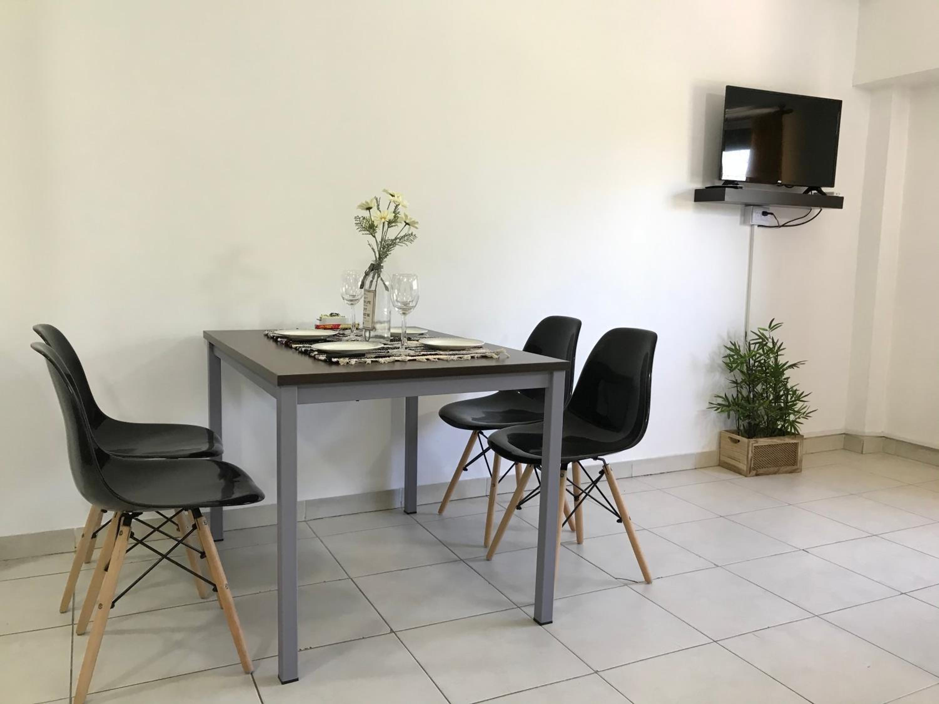 Cares Apartament, Morón, Buenos Aires