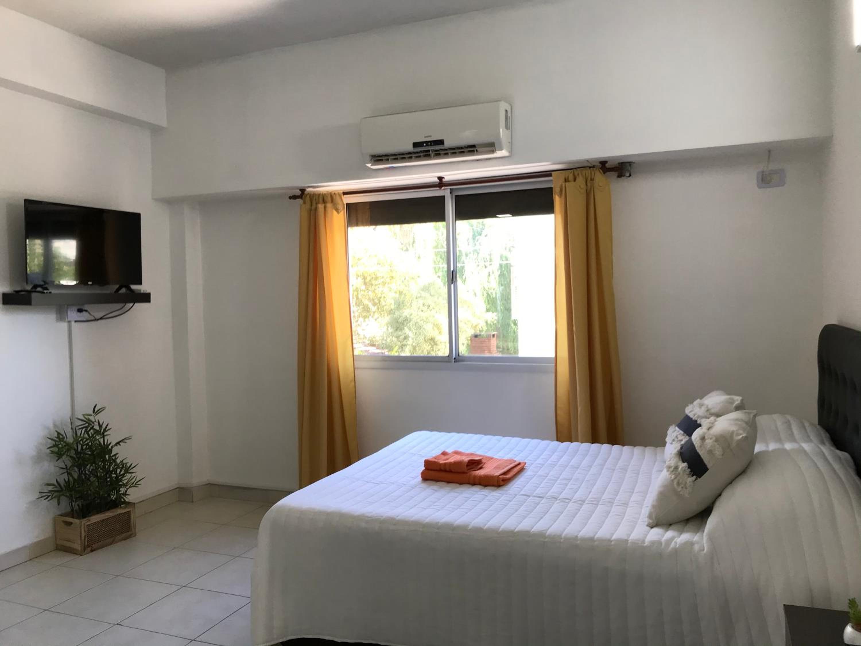 Cares Apartament, Morón, Buenos Aires