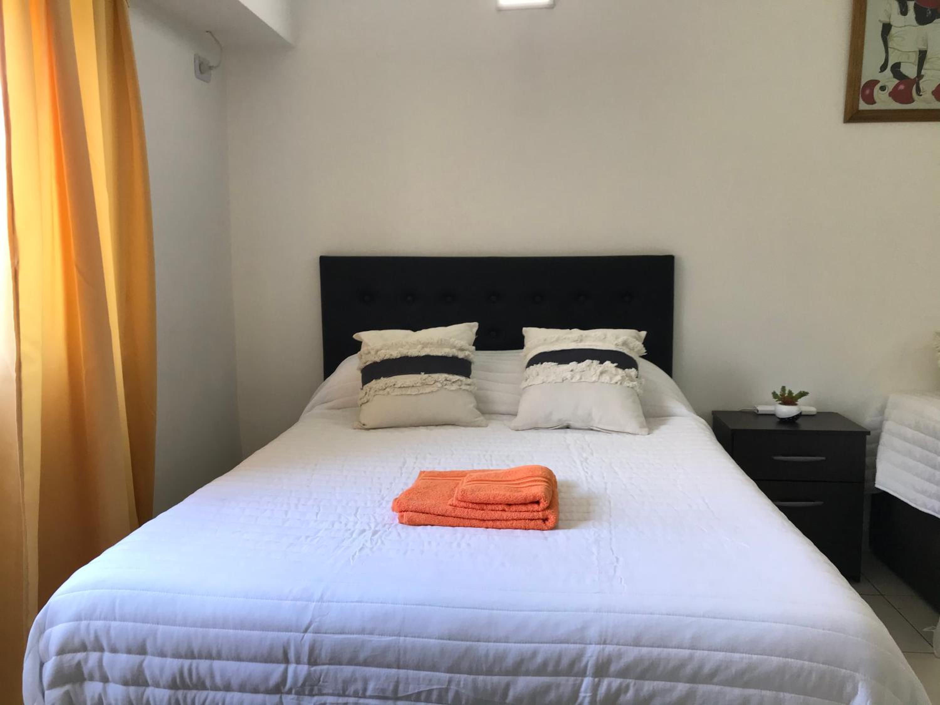 Cares Apartament, Morón, Buenos Aires