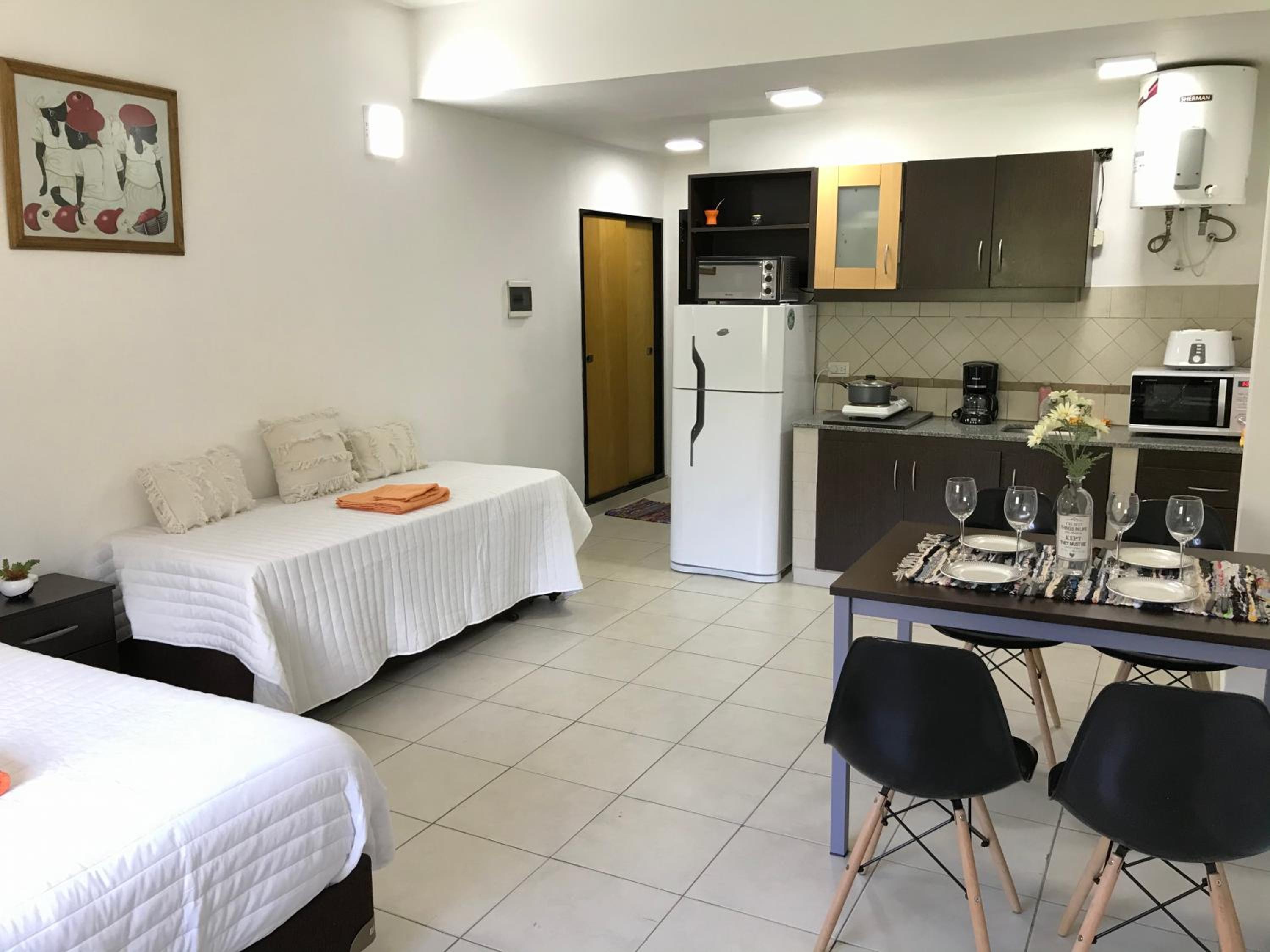 Cares Apartament, Morón, Buenos Aires