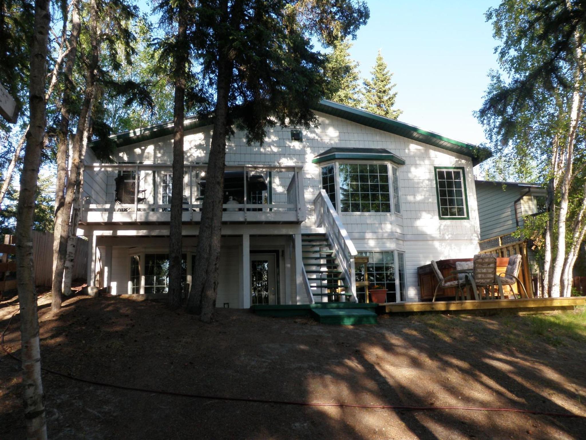 Great Slave Lakeside Bed & Breakfast