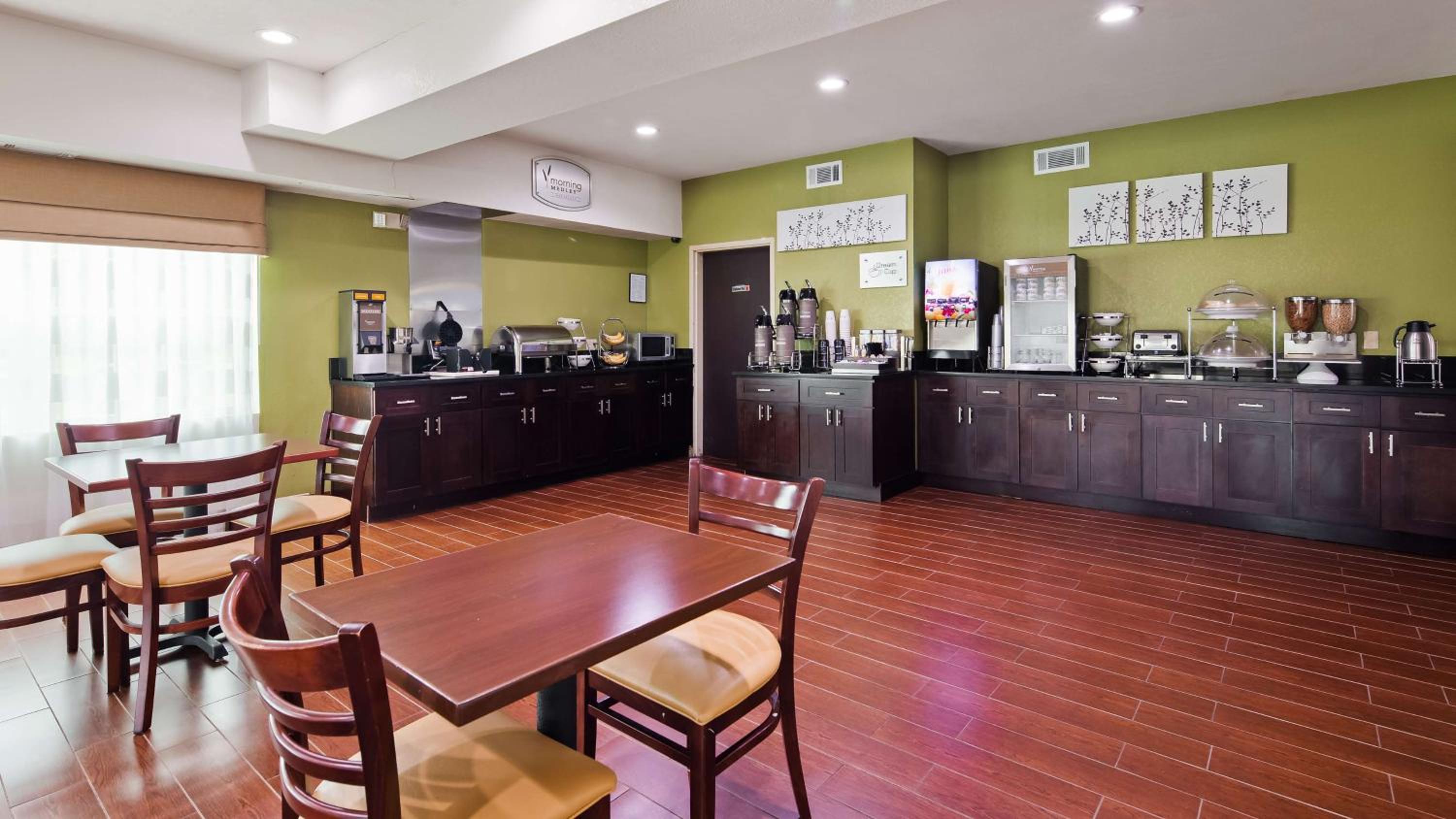Macon Vacations - SureStay Plus Hotel by Best Western Macon West - Property Image 20