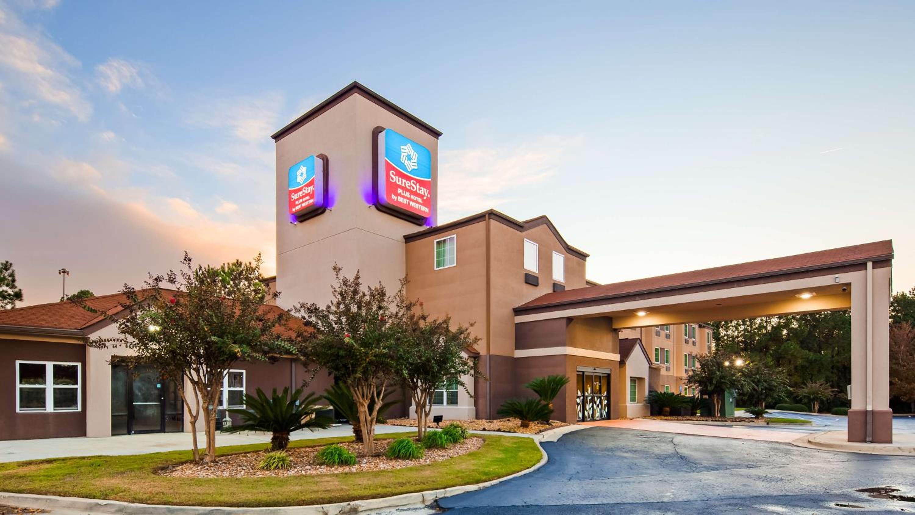 Macon Vacations - SureStay Plus Hotel by Best Western Macon West - Property Image 12