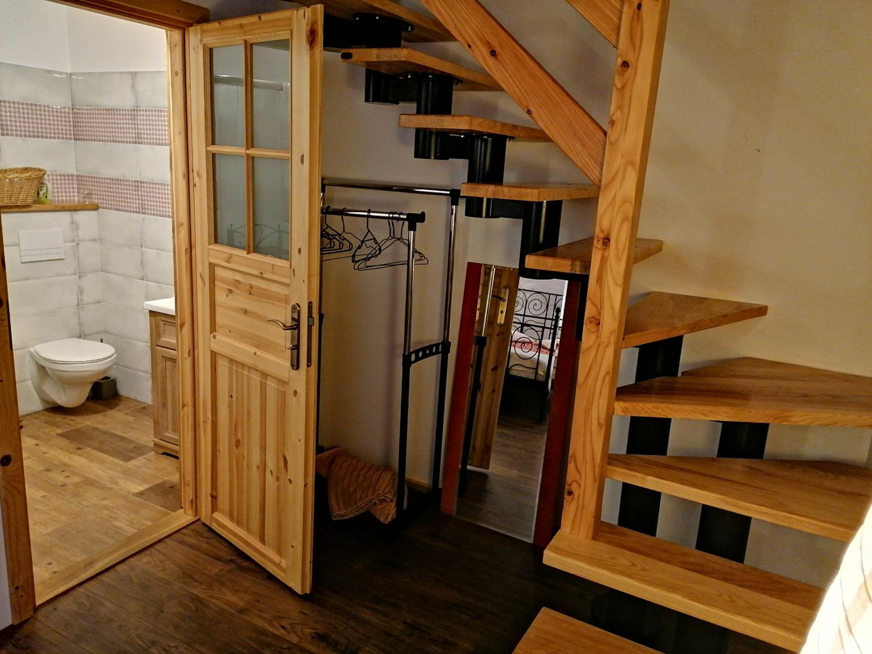 Photo 33