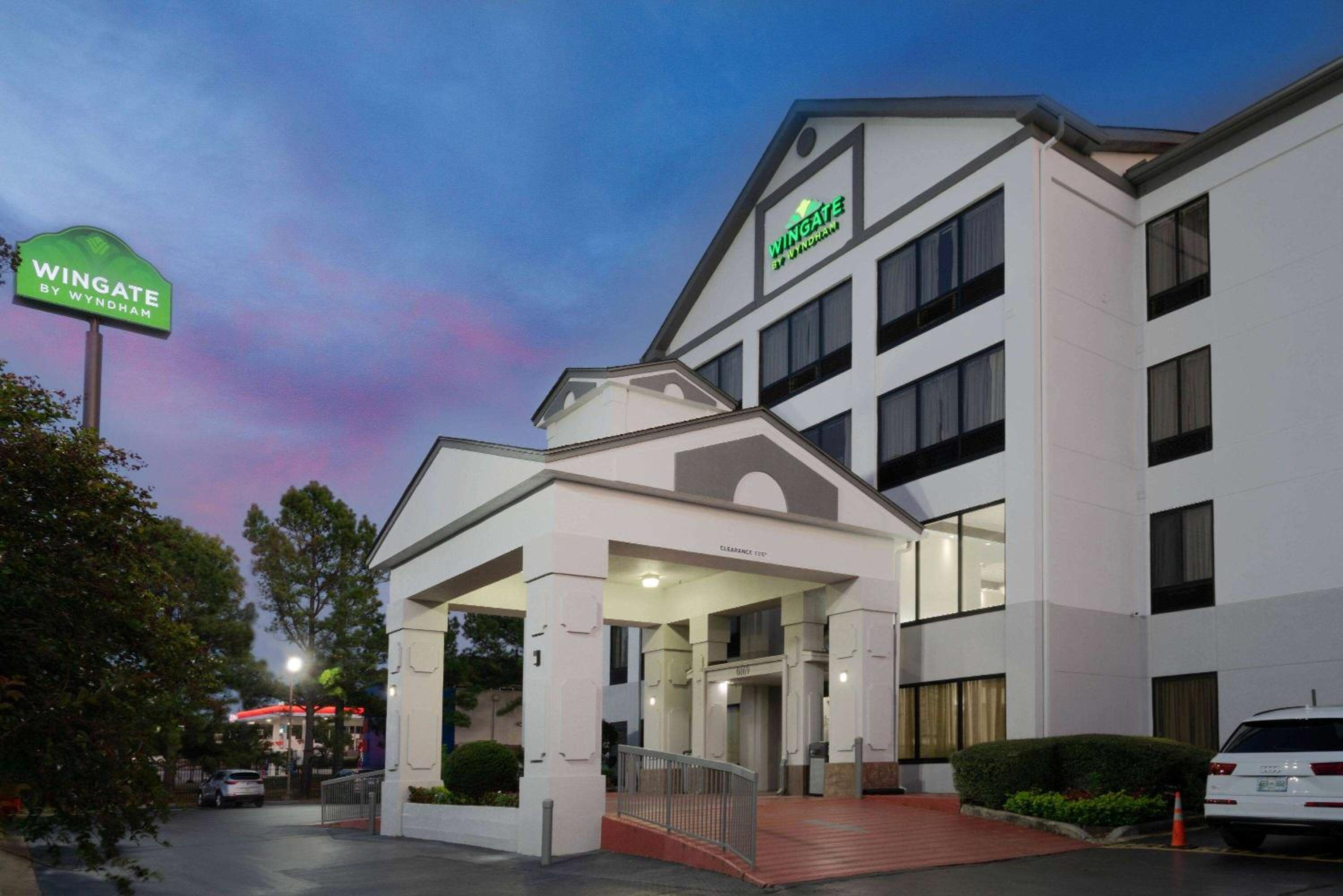 Hotel Wingate by Wyndham Memphis East