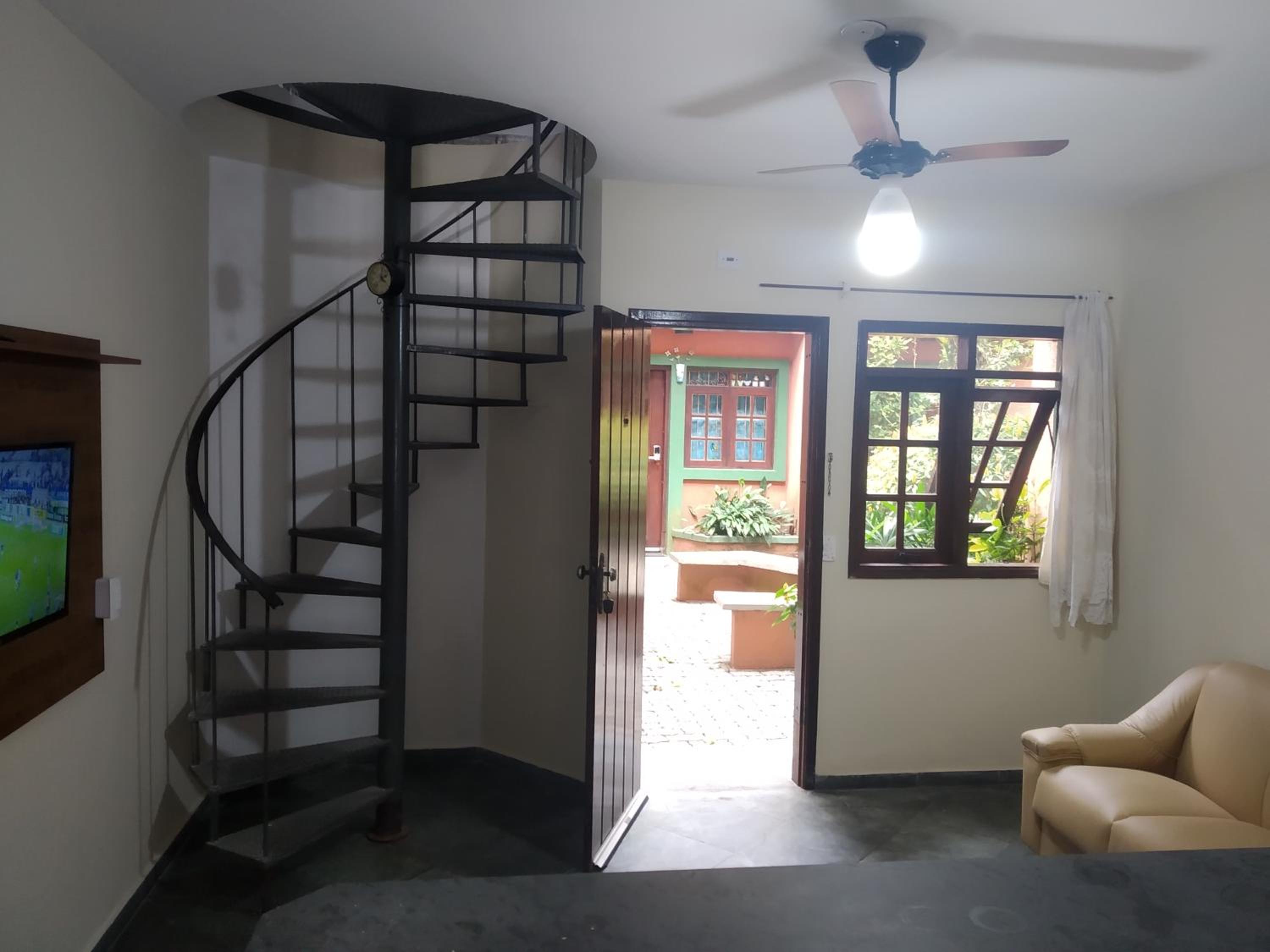 Sobrado in Village view 4