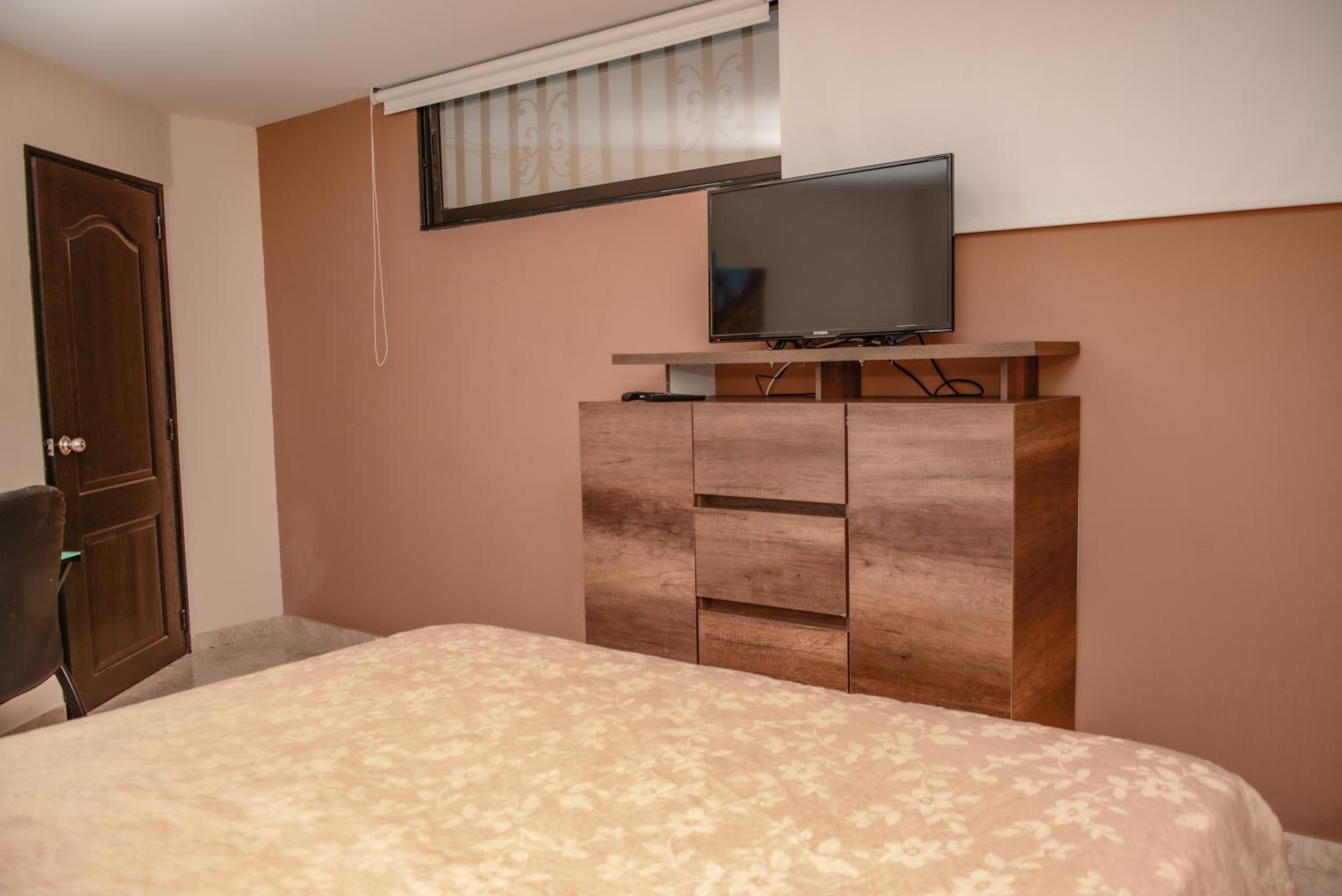 The 9's Apartahotel