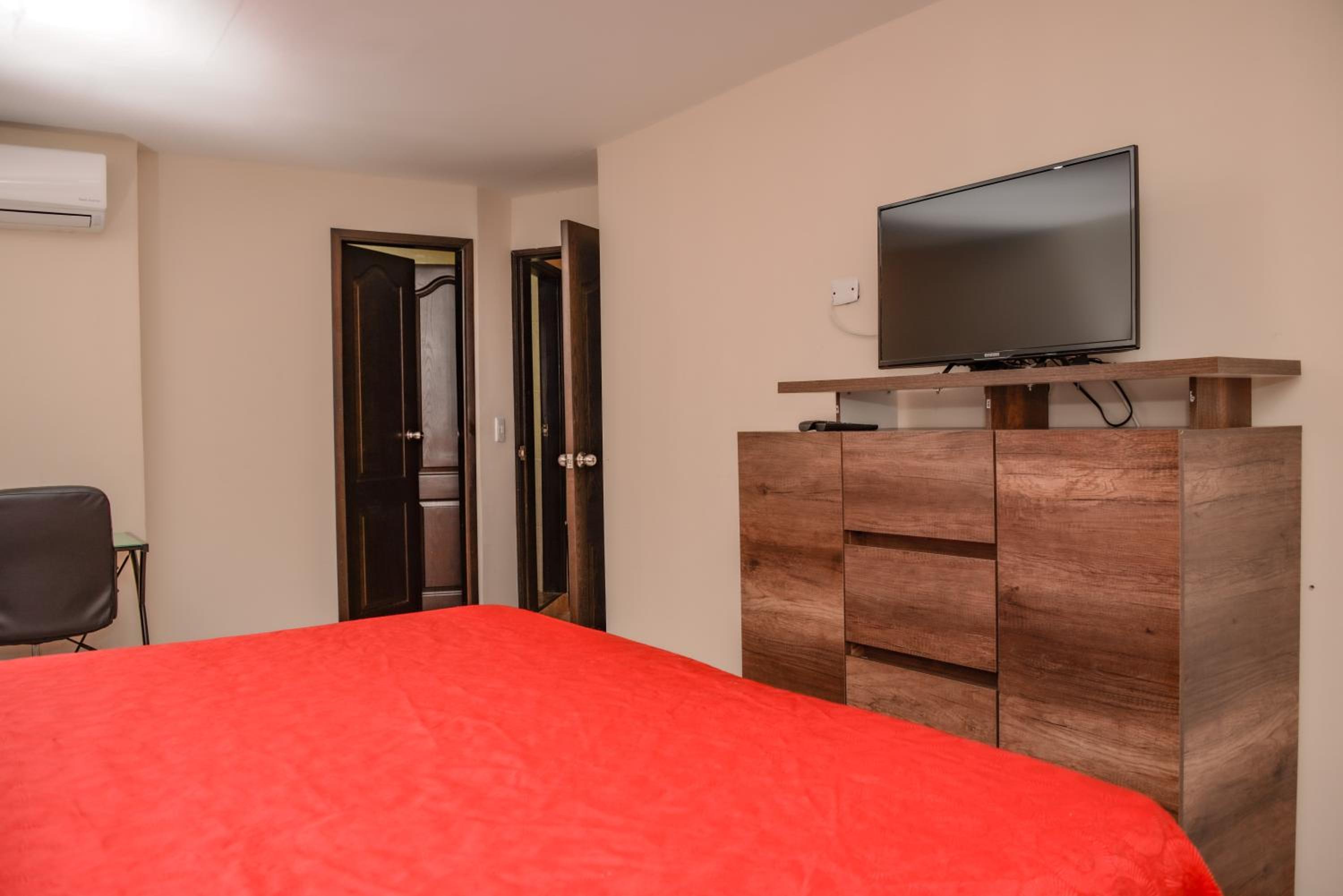 The 9's Apartahotel