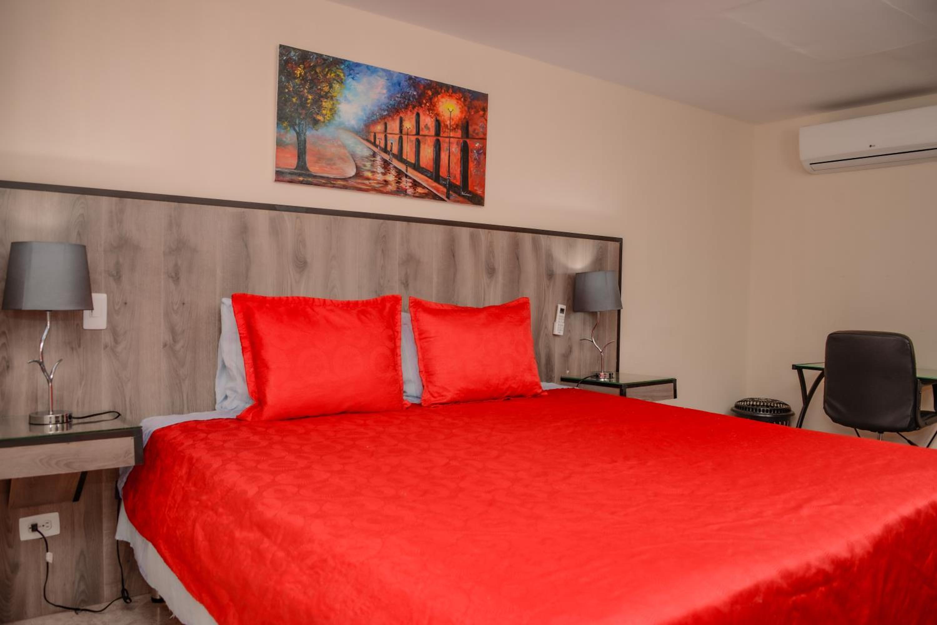 The 9's Apartahotel