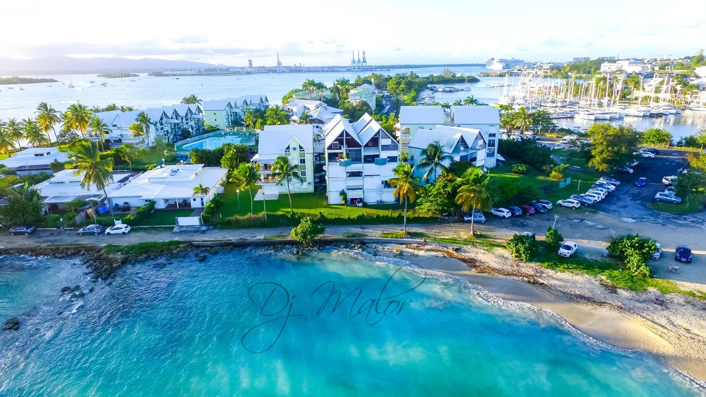Studio spacieux en bord de mer Bas du Fort Gosier view 5