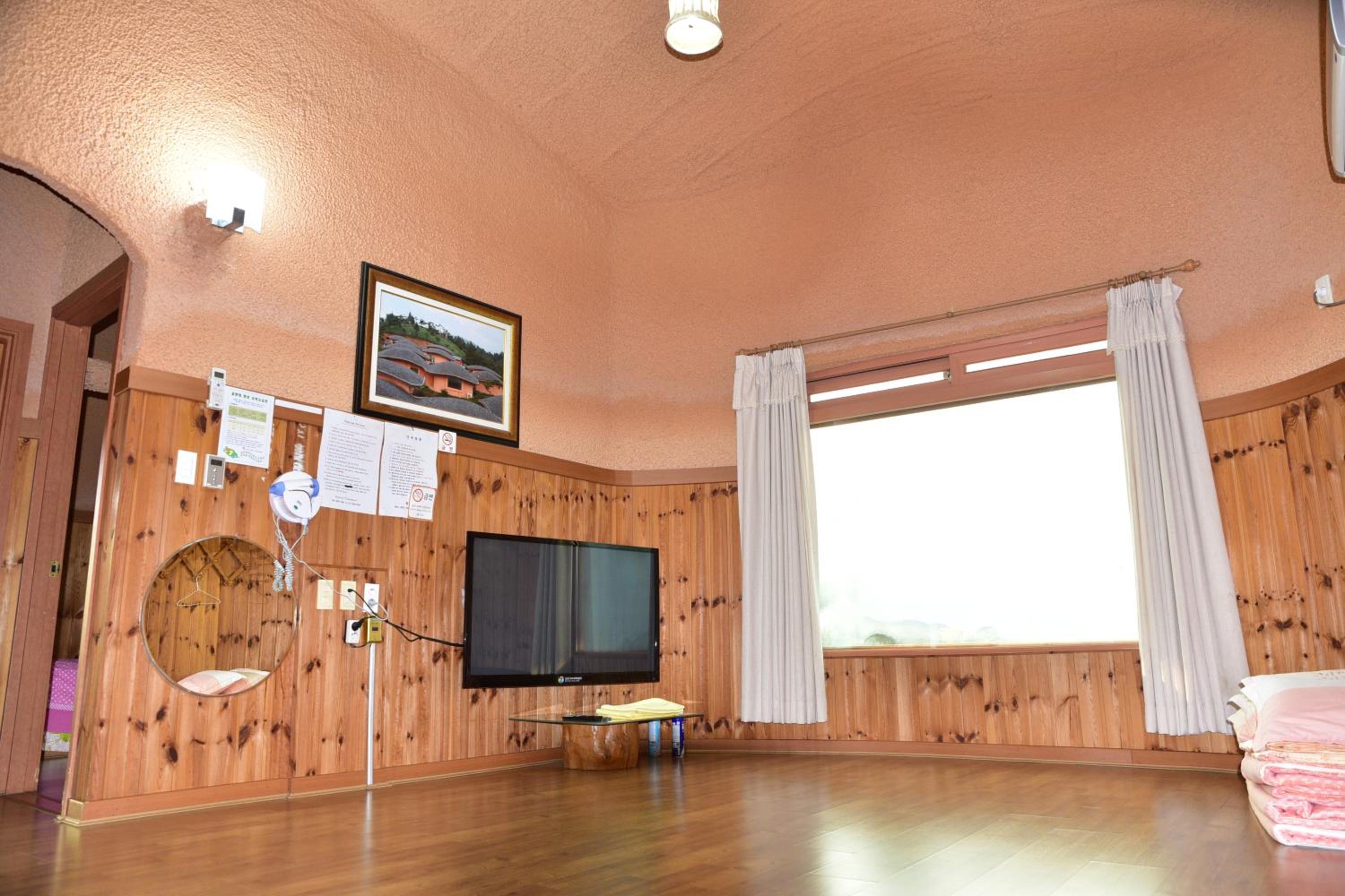 Golmangtae Pension view 4