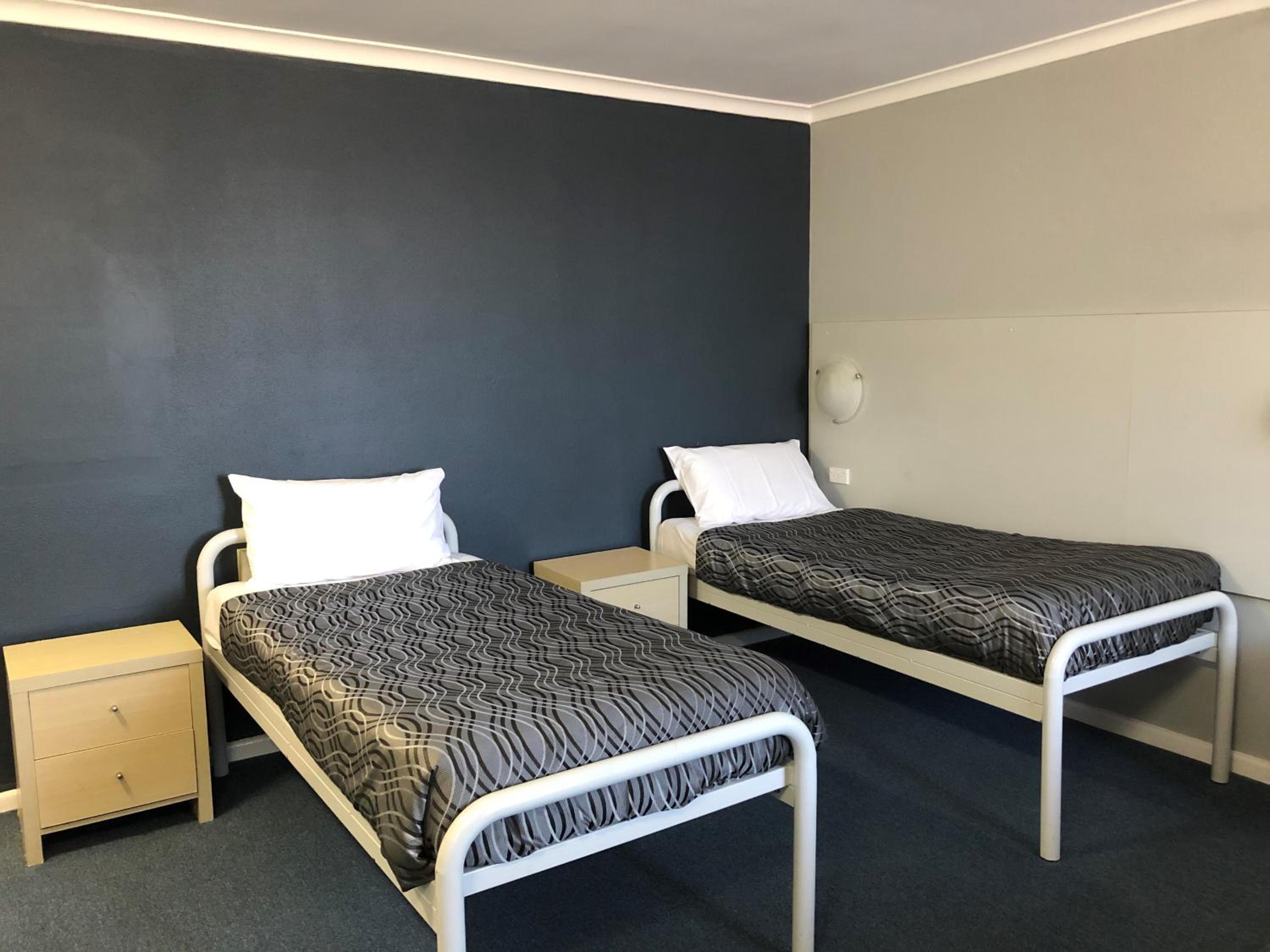 The Palms Motel- Formerly Flinders Motel
