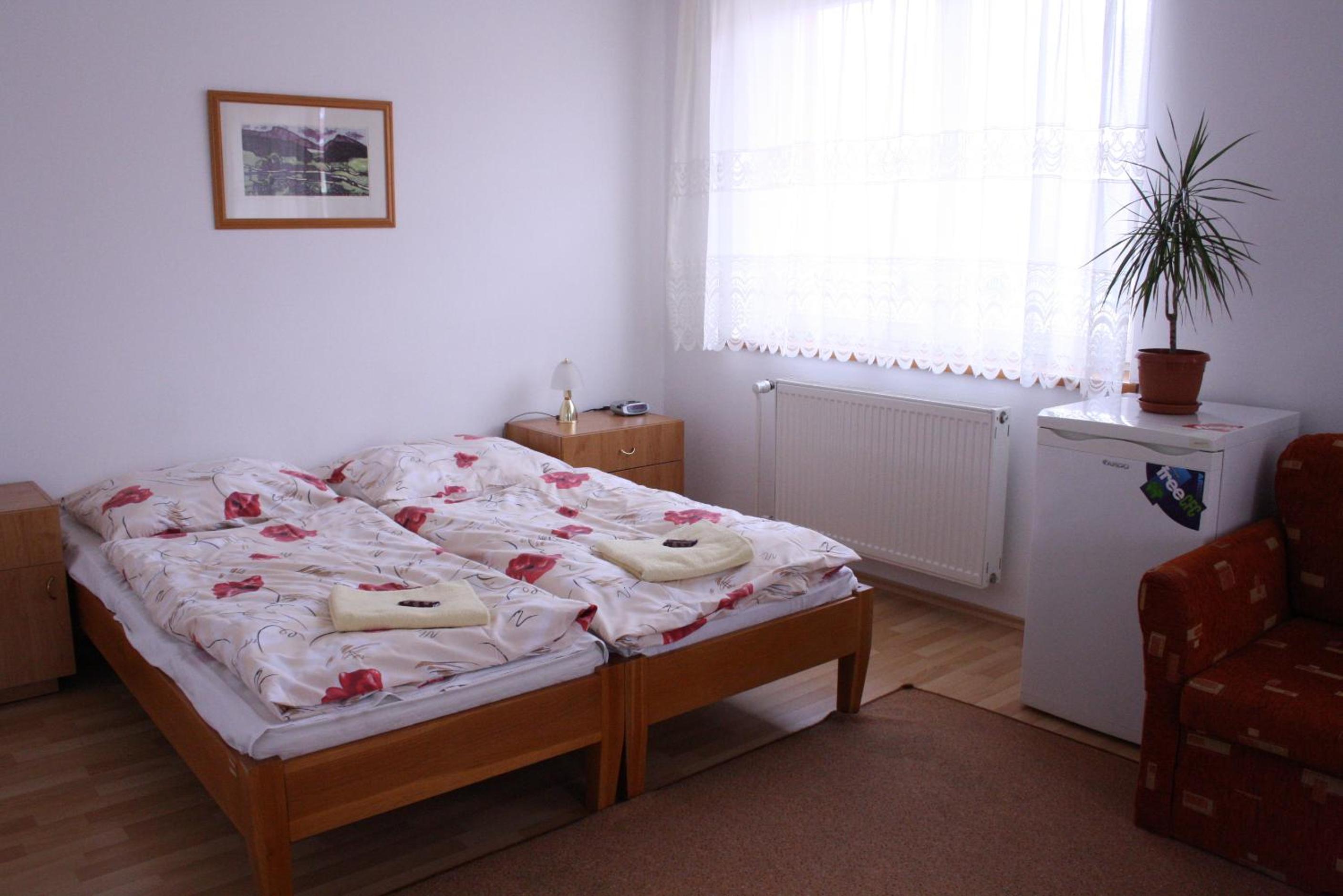 Photo 33
