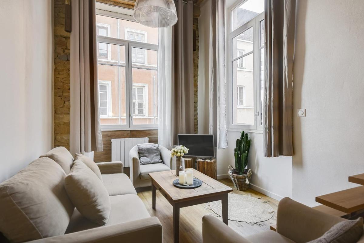 GuestReady - MAGNIFICENT DUPLEX CANUT HYPERCENTRE photo 4
