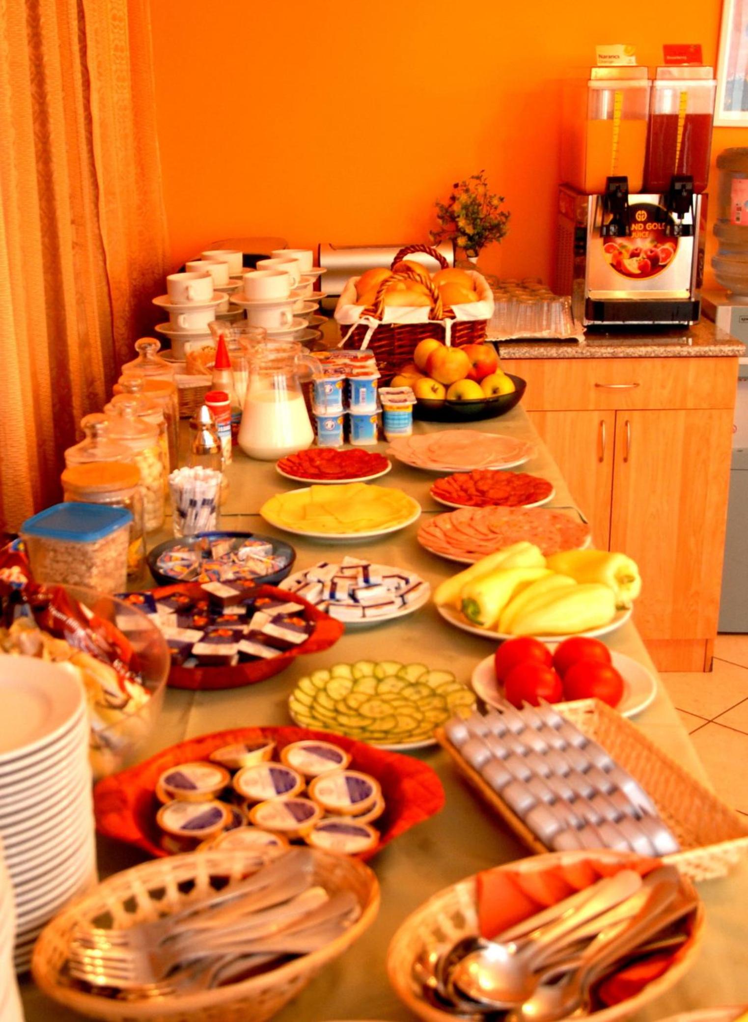Hostel Ferihegy view 2