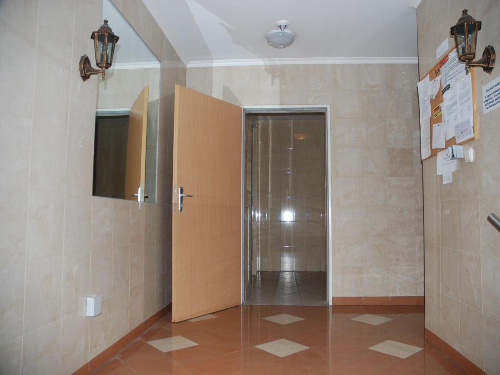 Arpad Bridge Apartments