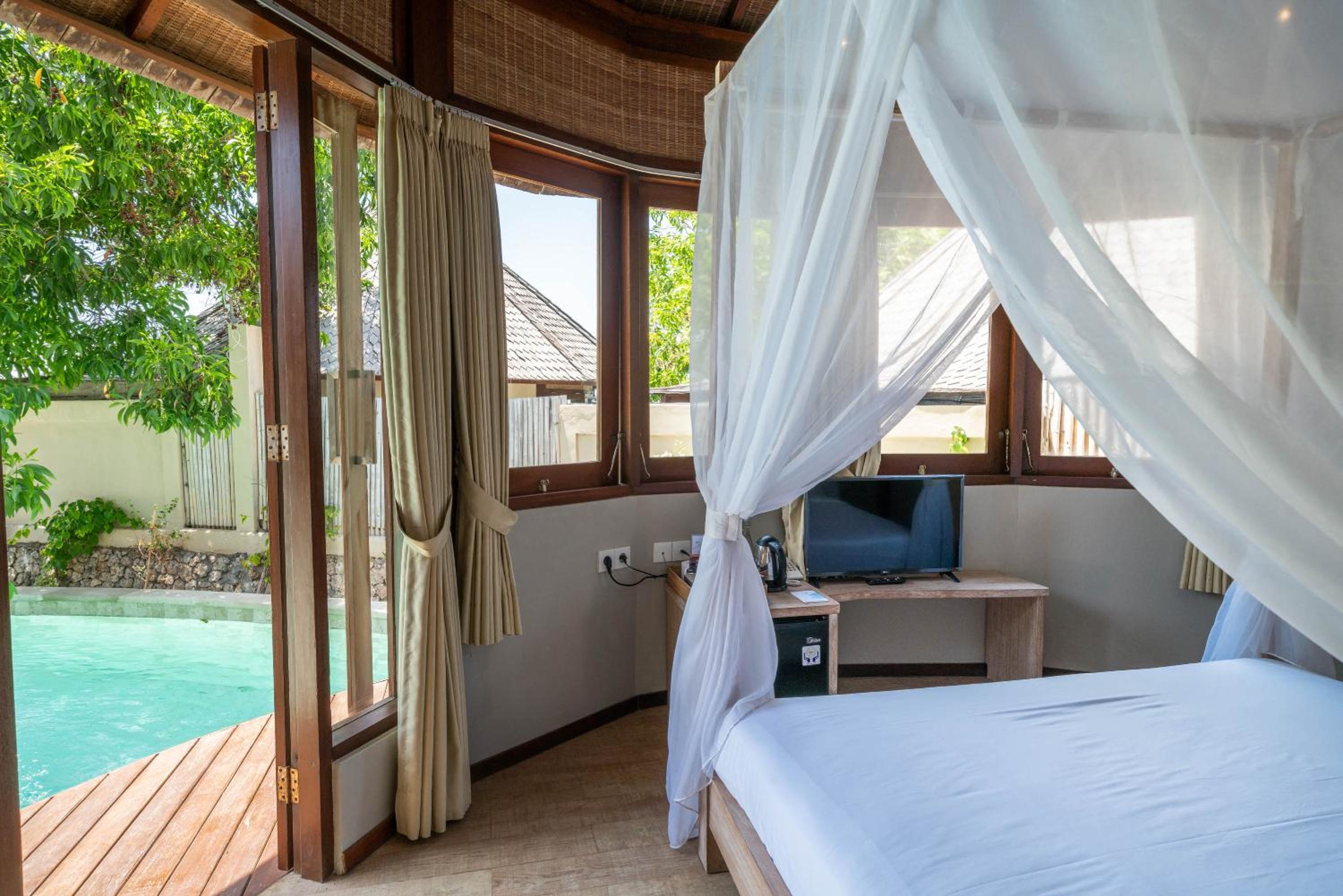 Ora Resort Avia Blue Lagoon