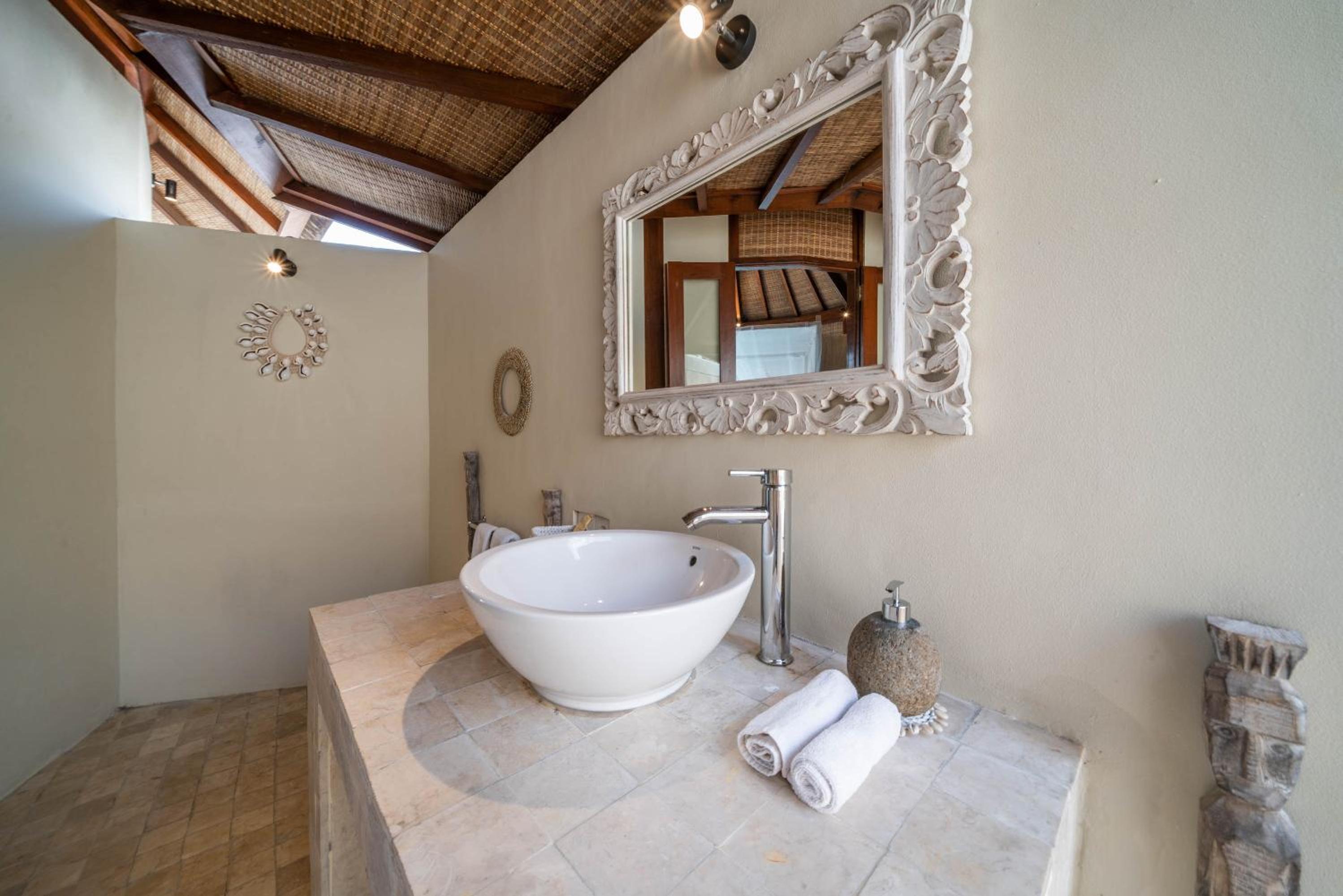 Ora Resort Avia Blue Lagoon