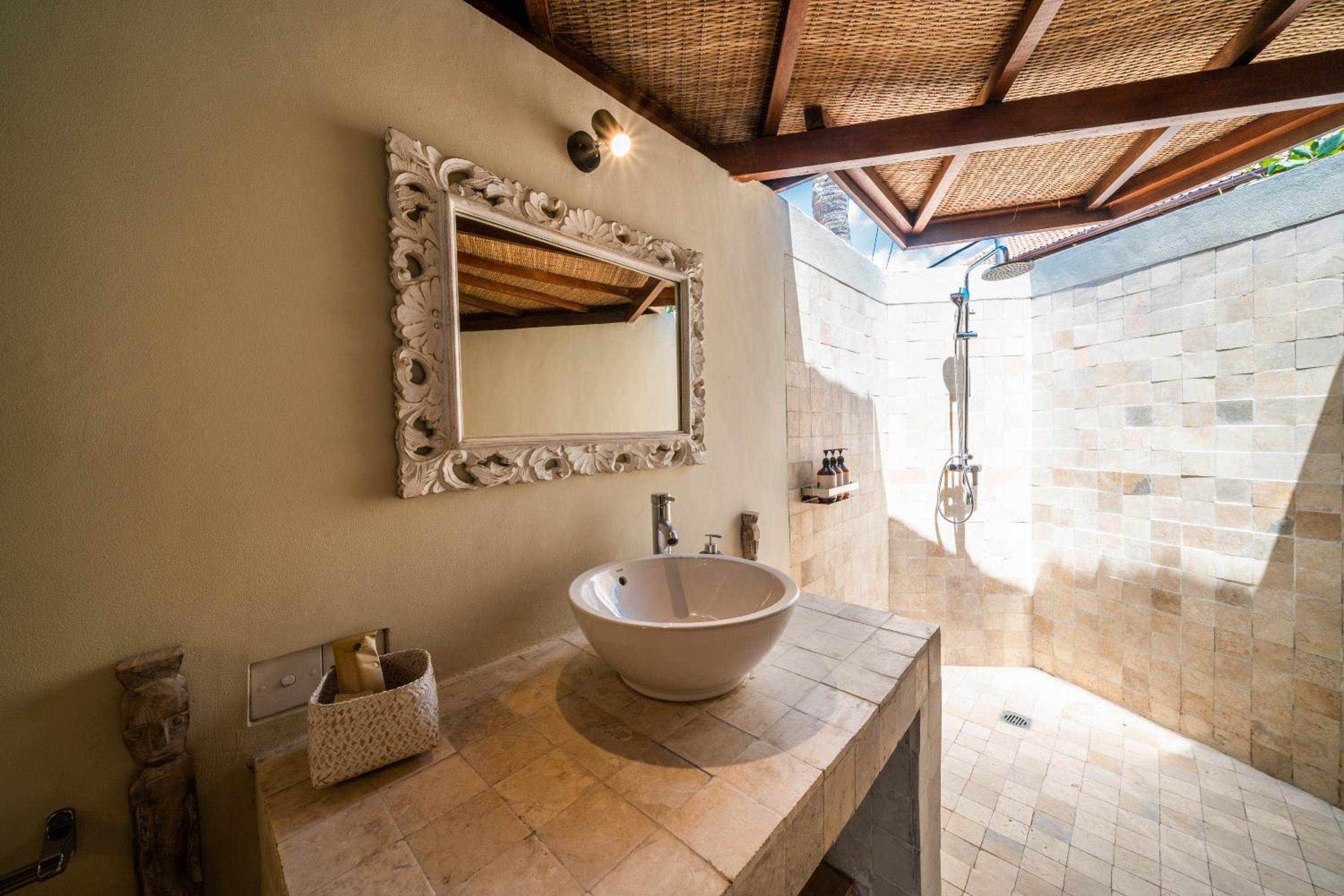 Ora Resort Avia Blue Lagoon