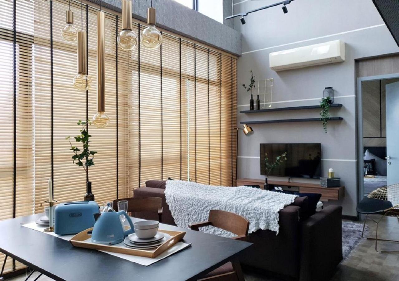 Expressionz Suites By iHost Global