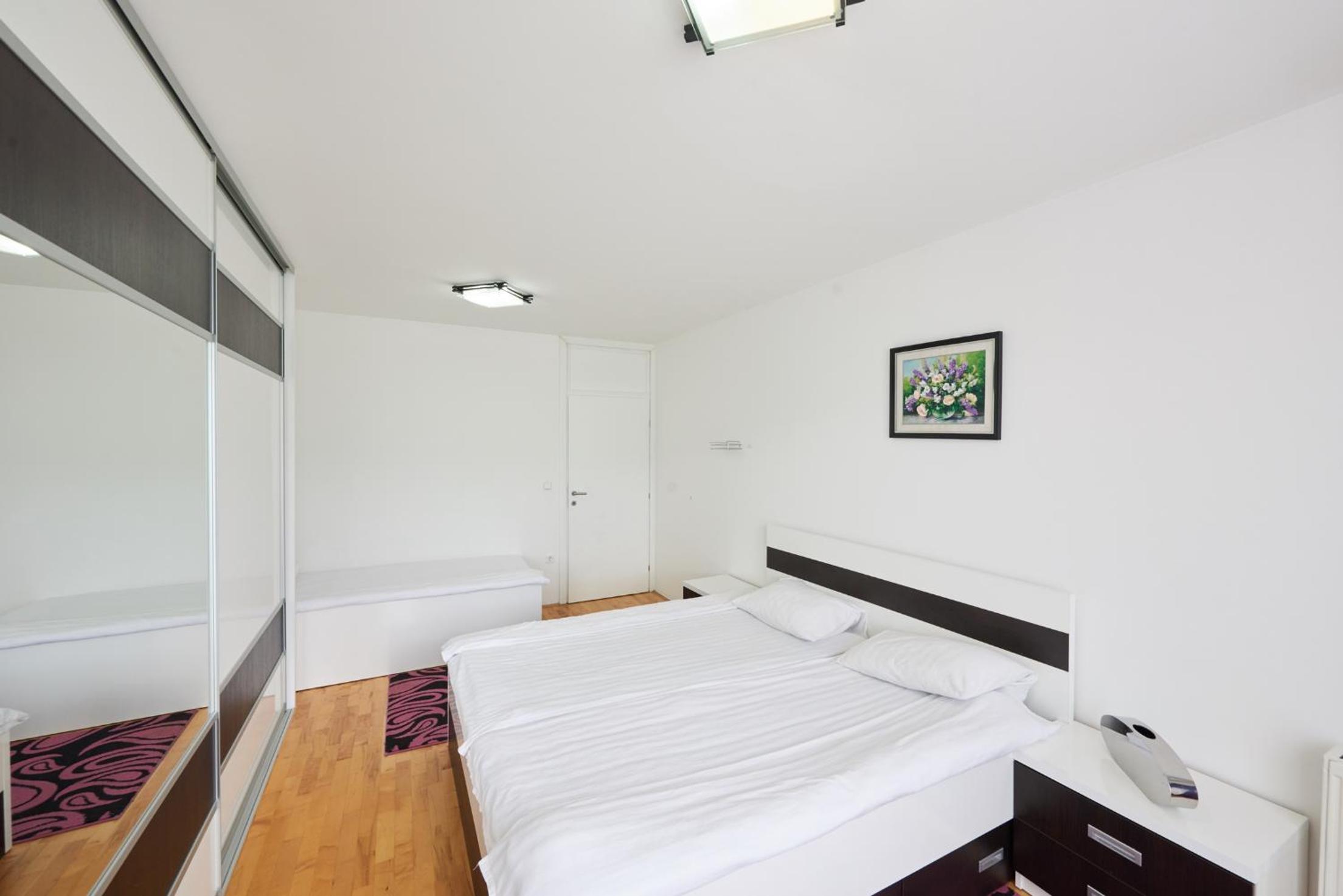 RIVER VIEW Apartments