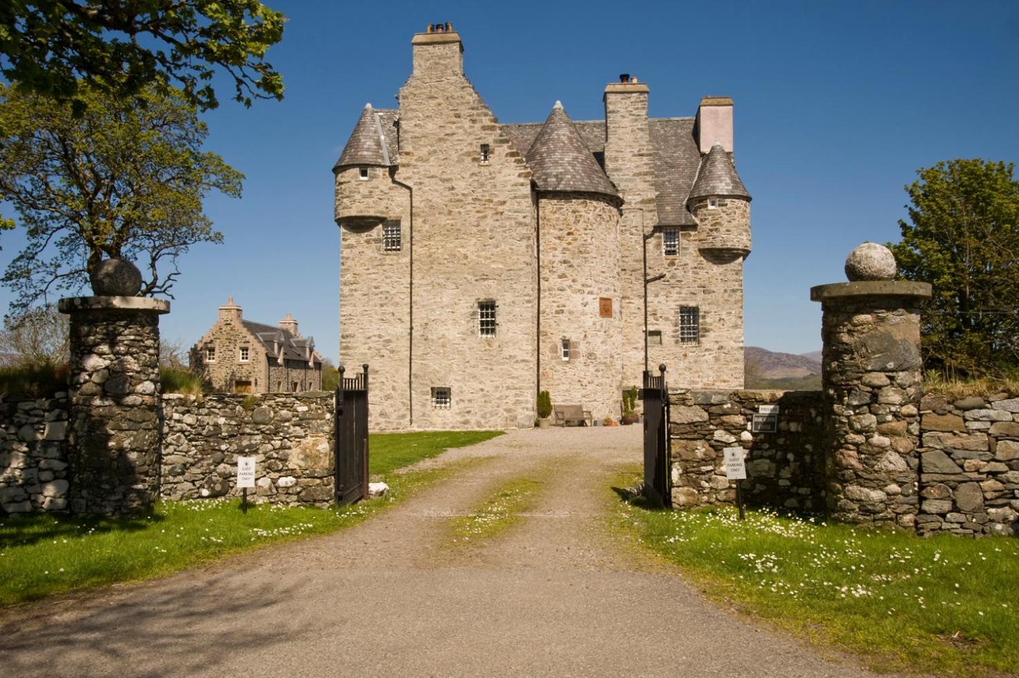 Hotel Barcaldine Castle - Image 1