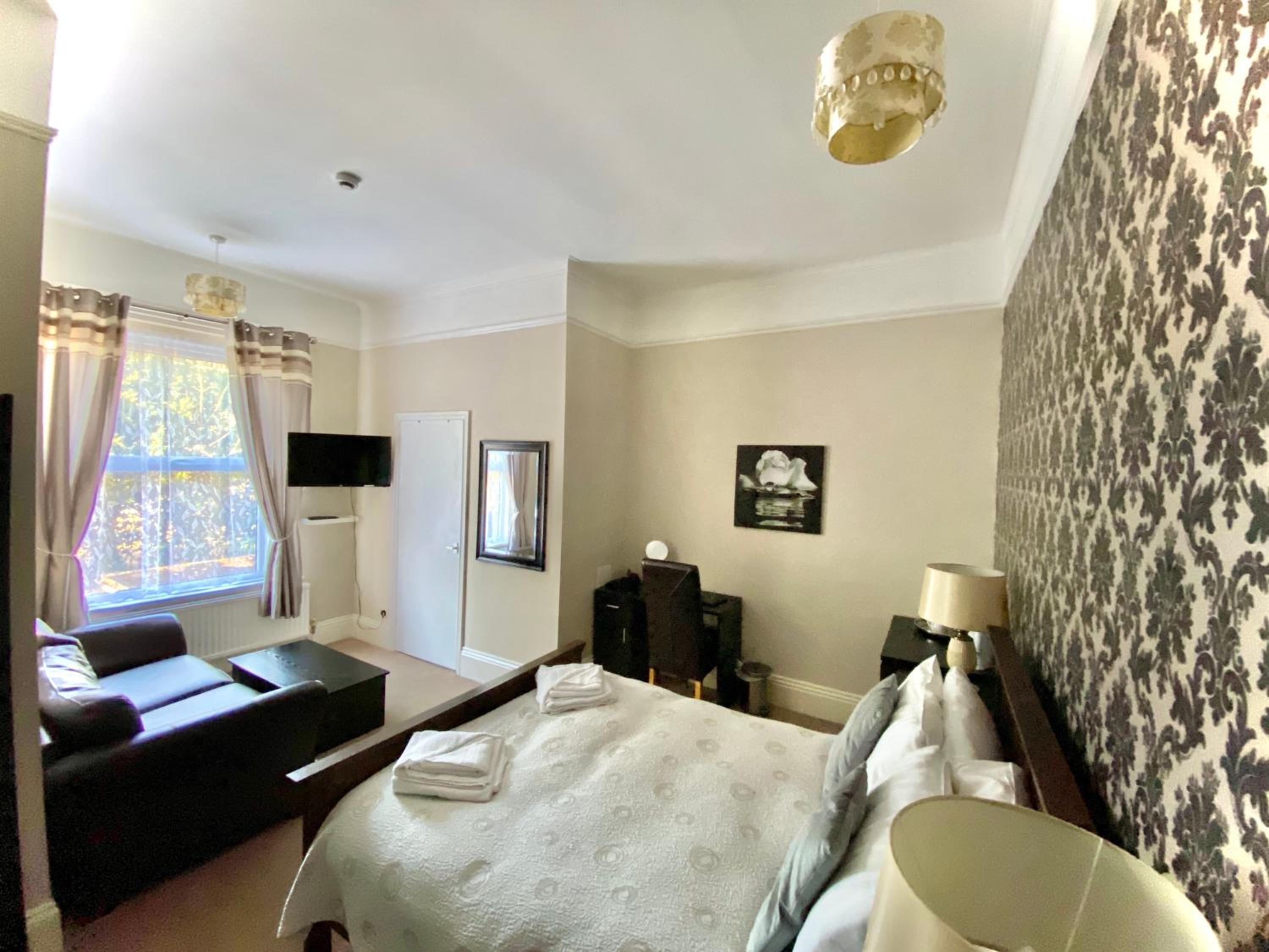 Somerton Lodge