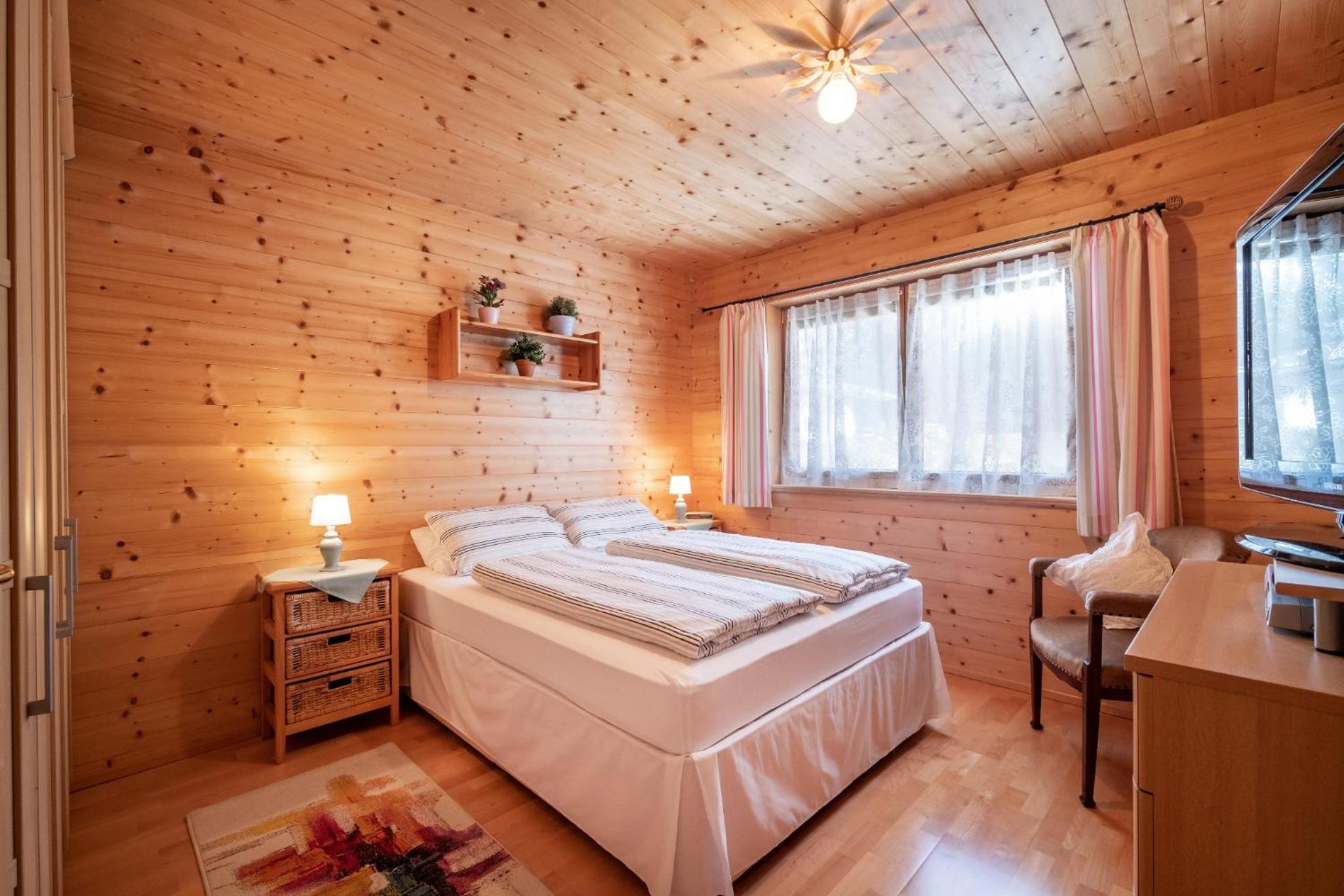 Chalet Terry