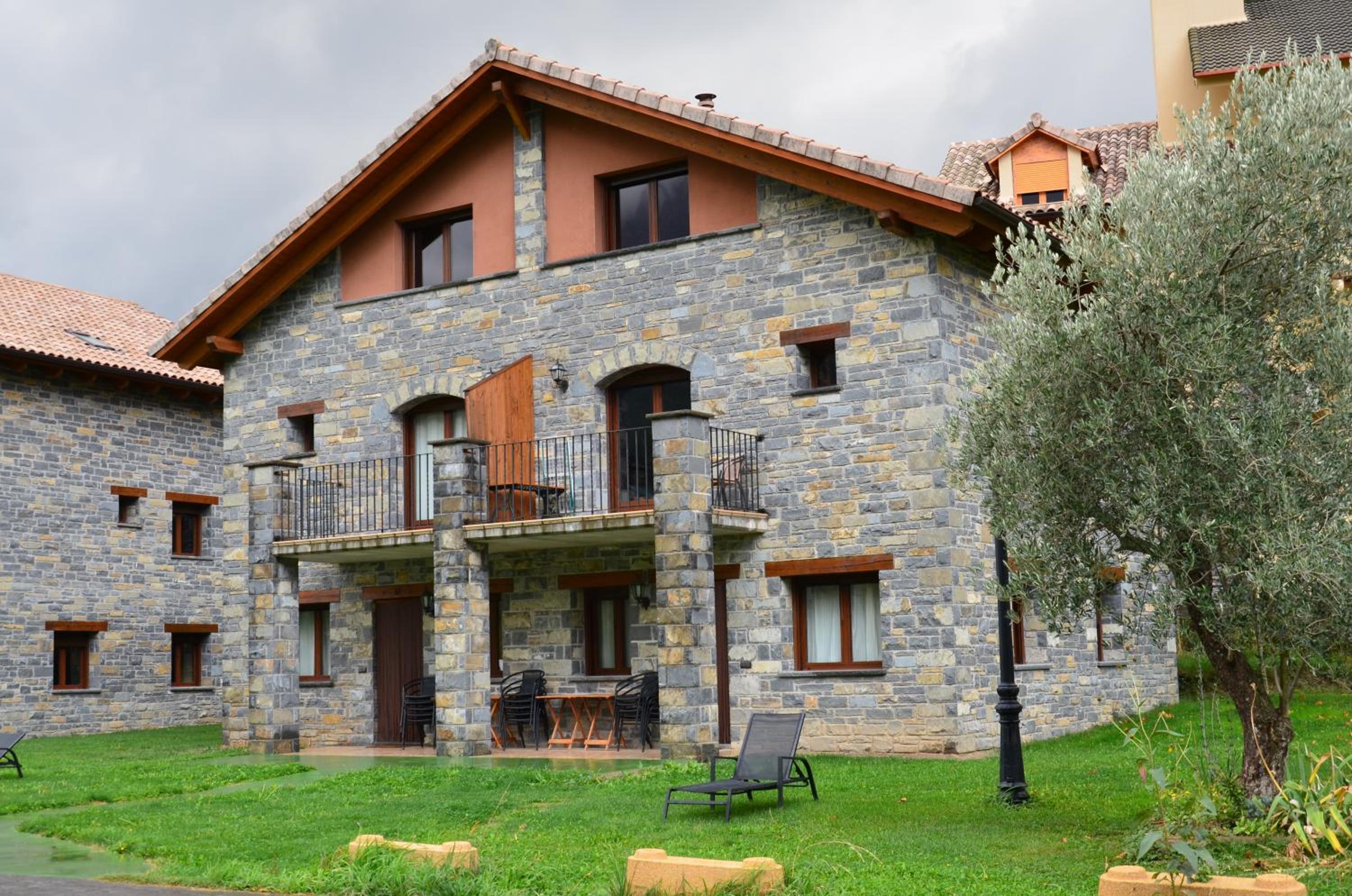 Casas la Ribera Ordesa view 4