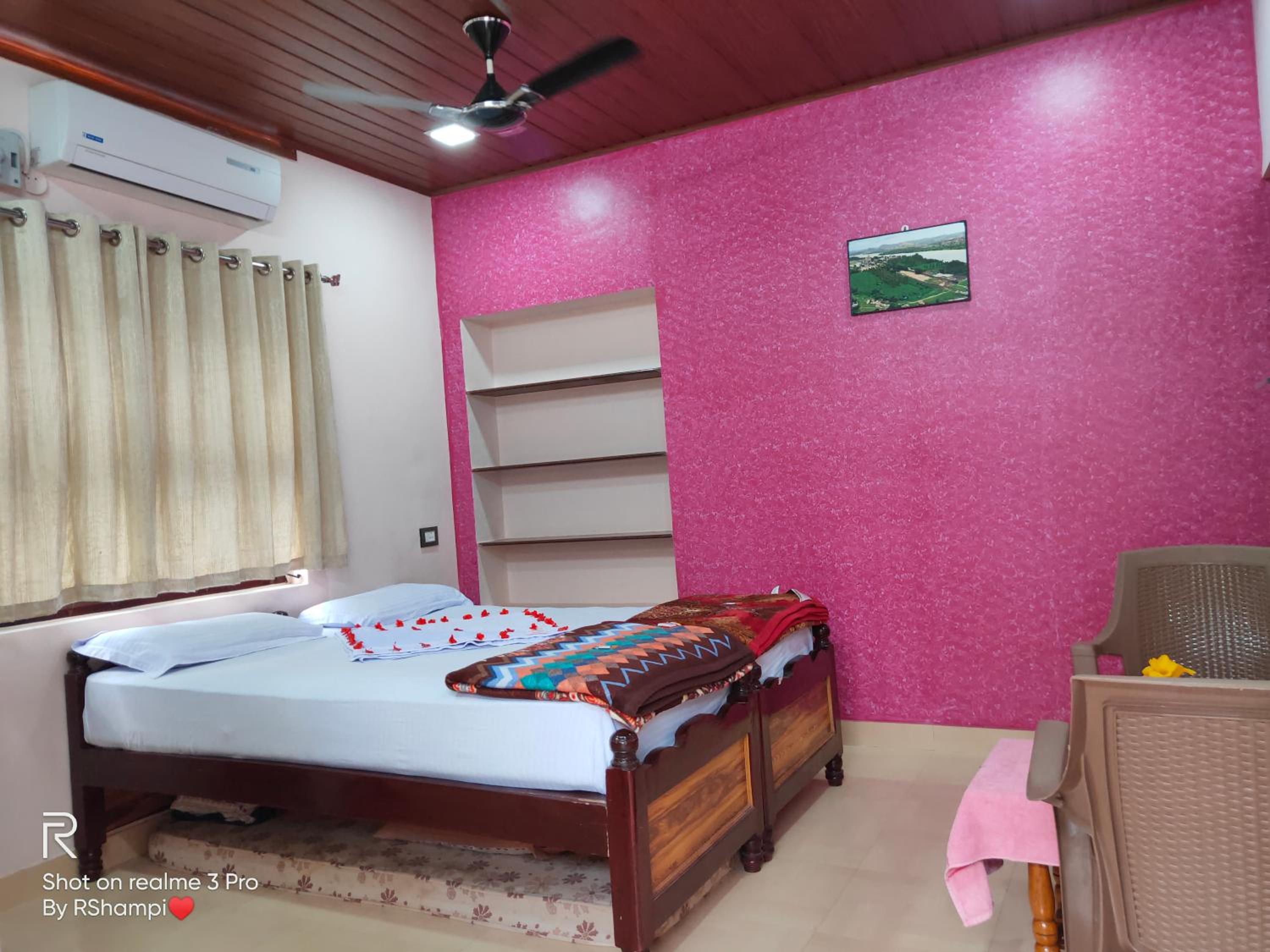 Manasa guest House