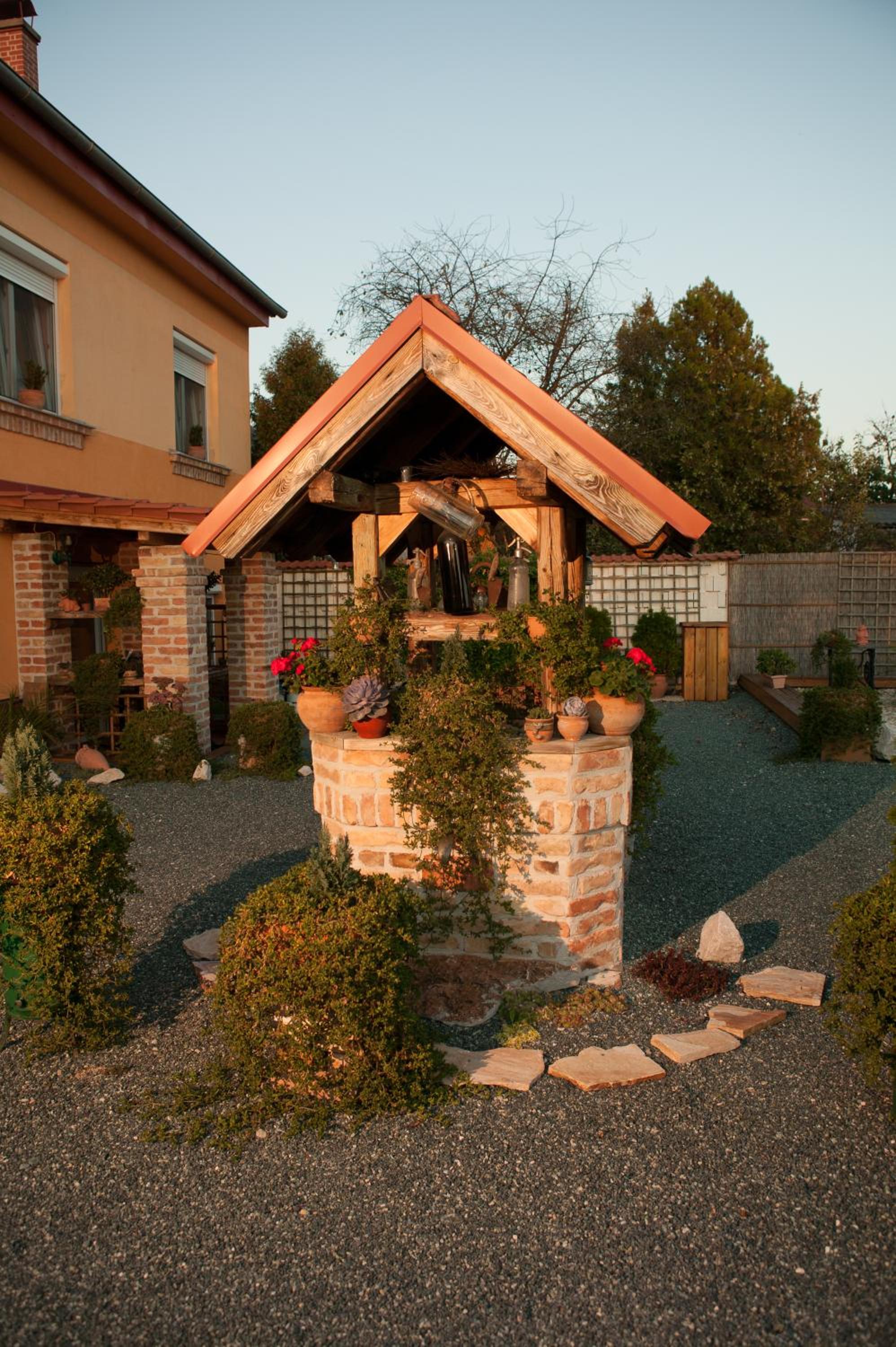 Photo 11