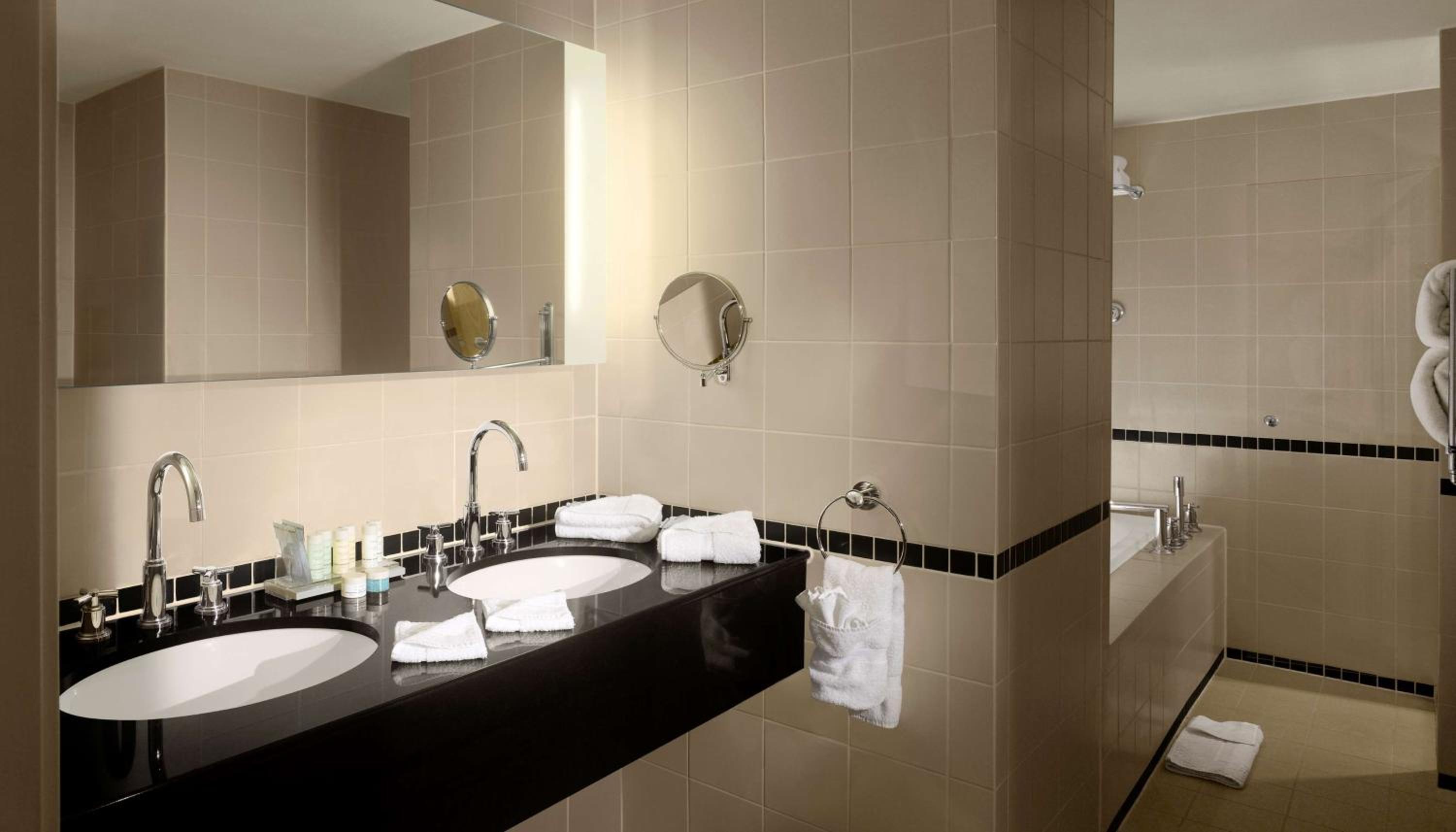Durham Vacations - Radisson Blu Hotel, Durham - Property Image 5