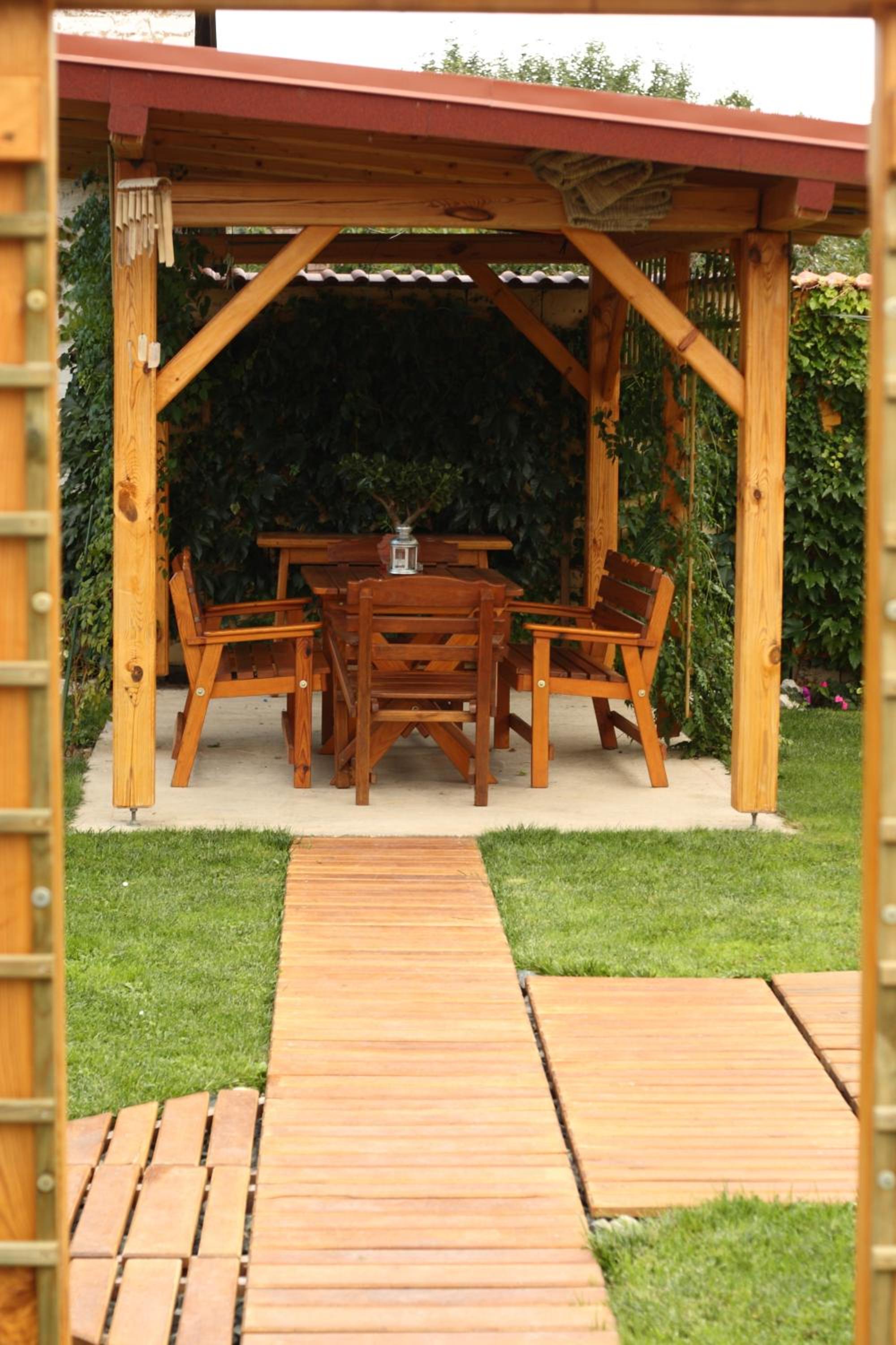 Photo 9